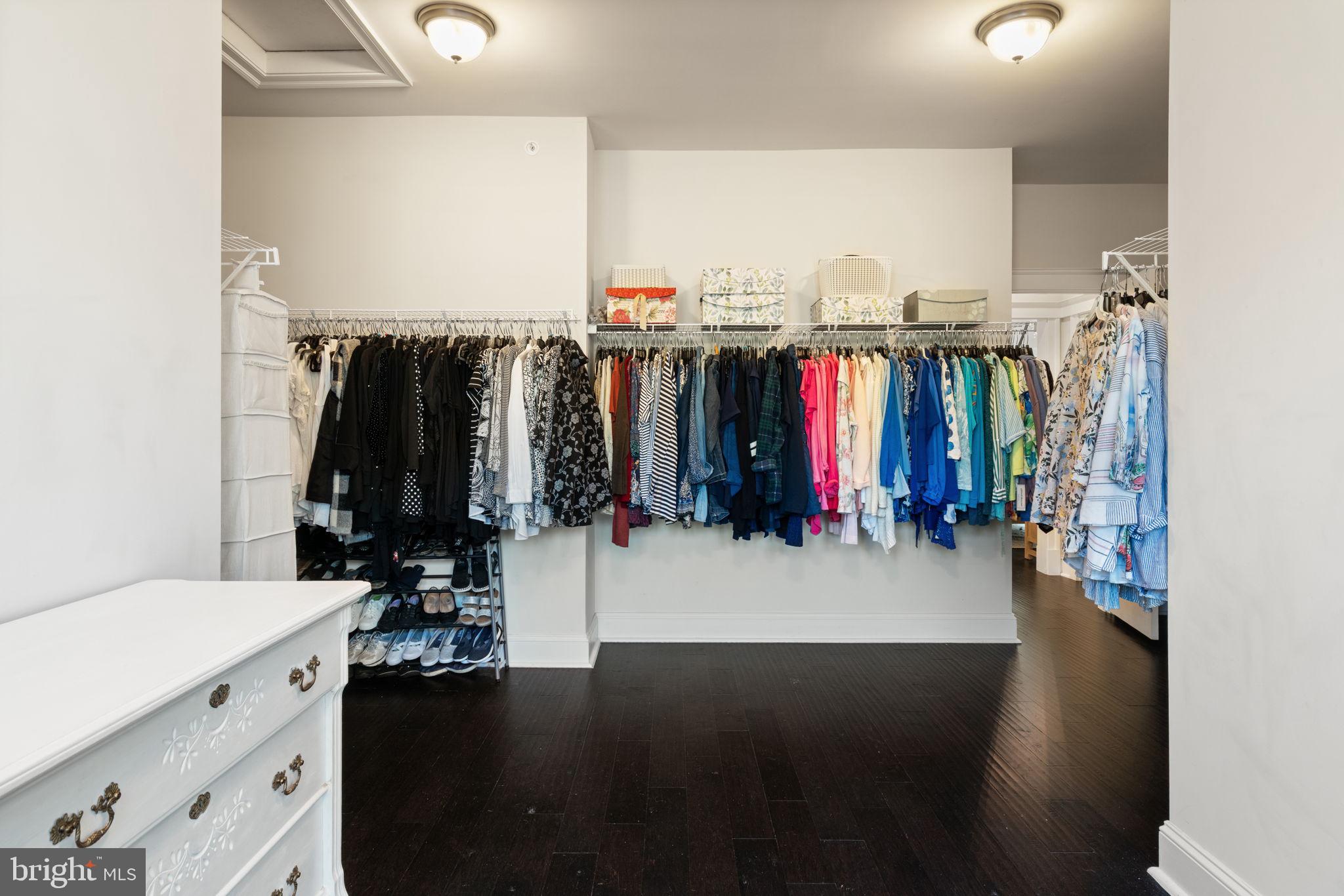 POTOMAC SHORES - Residential