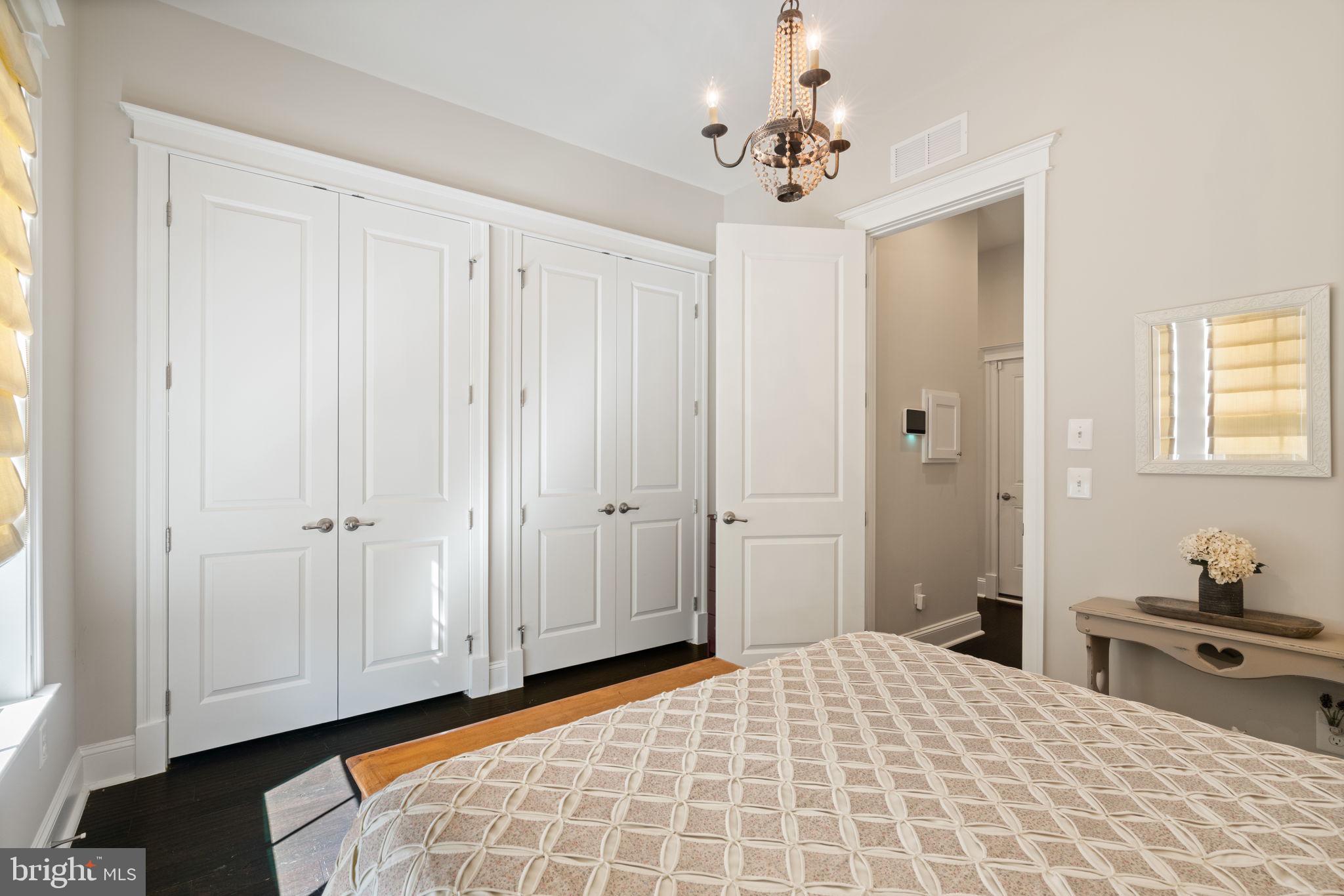 POTOMAC SHORES - Residential