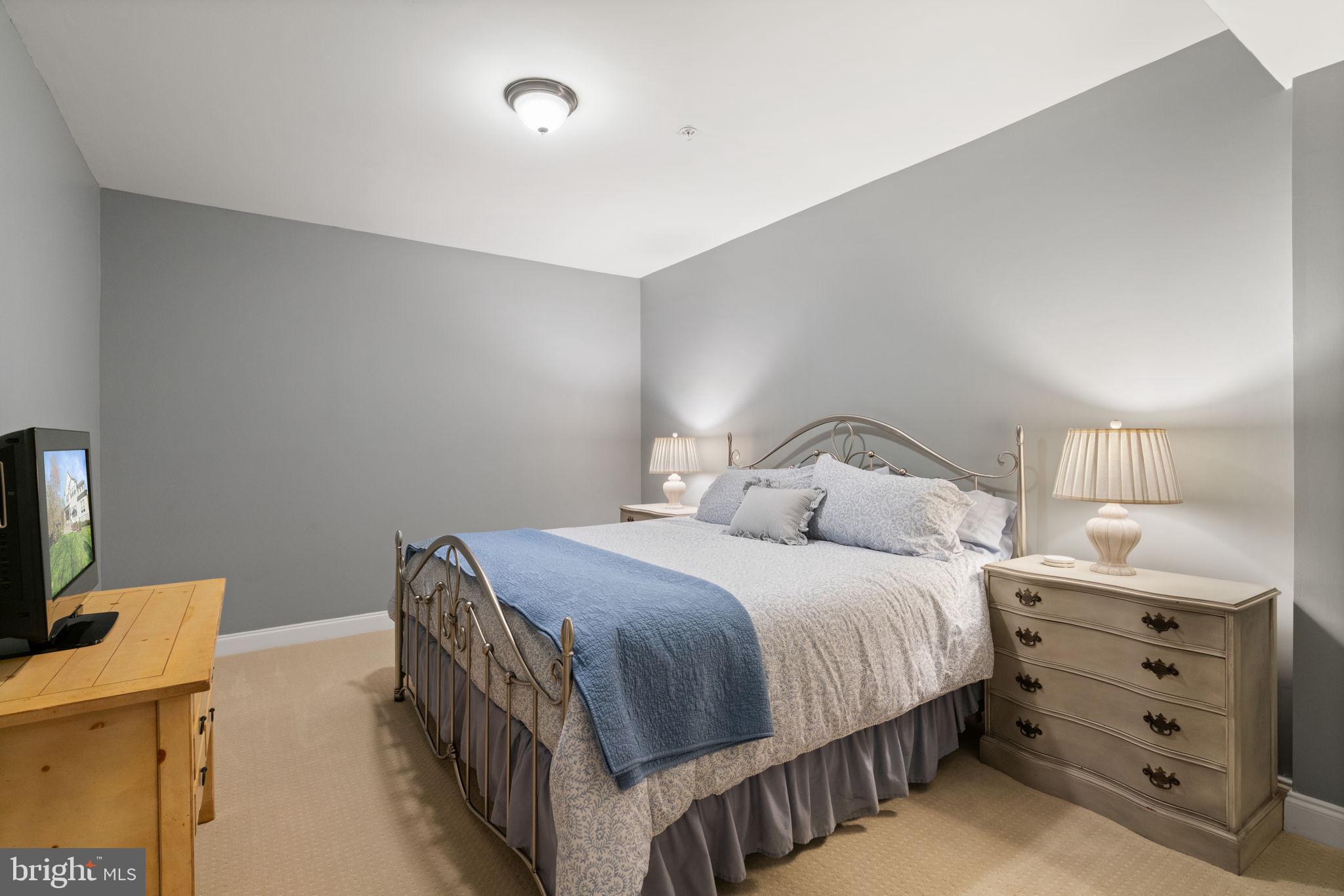 POTOMAC SHORES - Residential