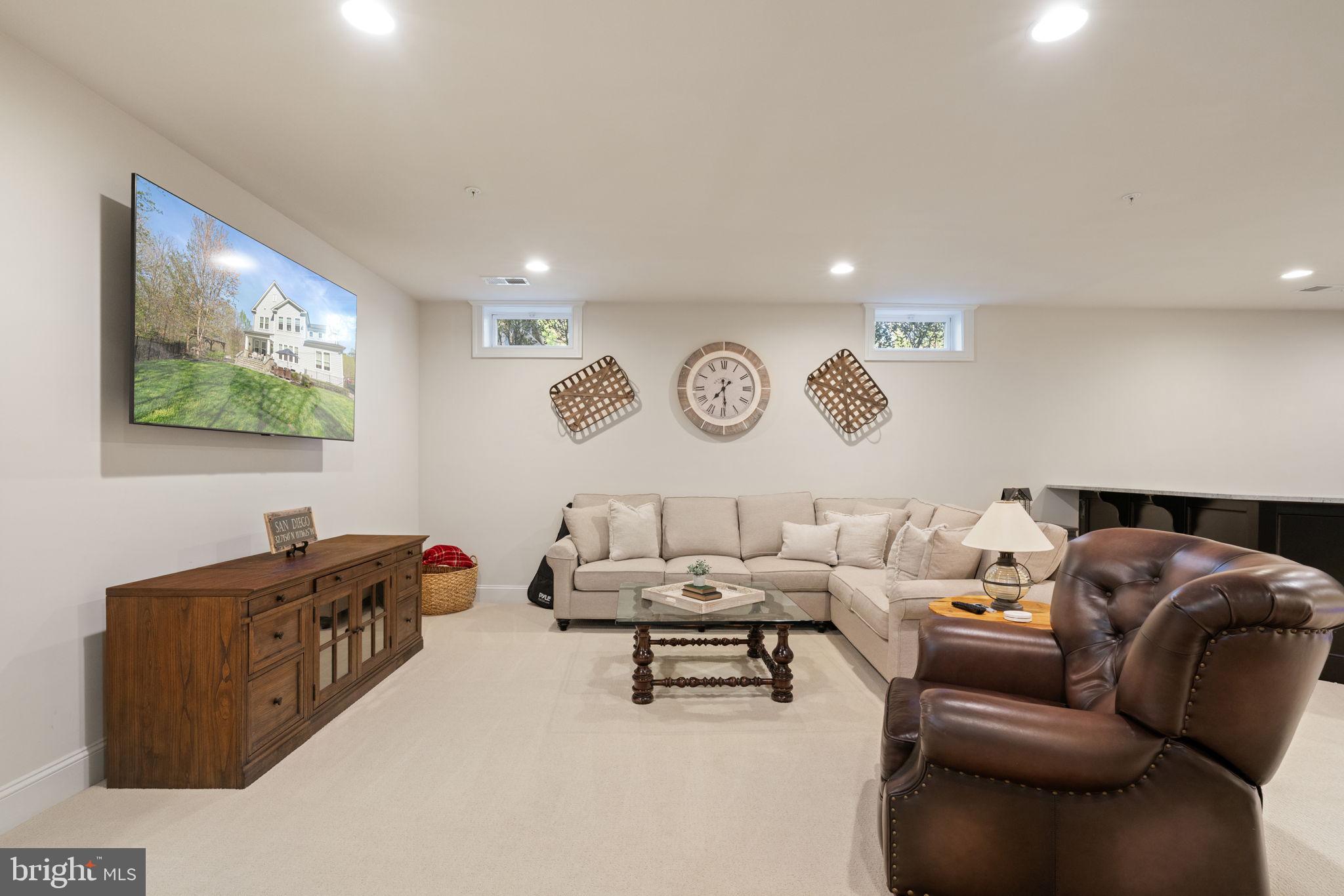 POTOMAC SHORES - Residential