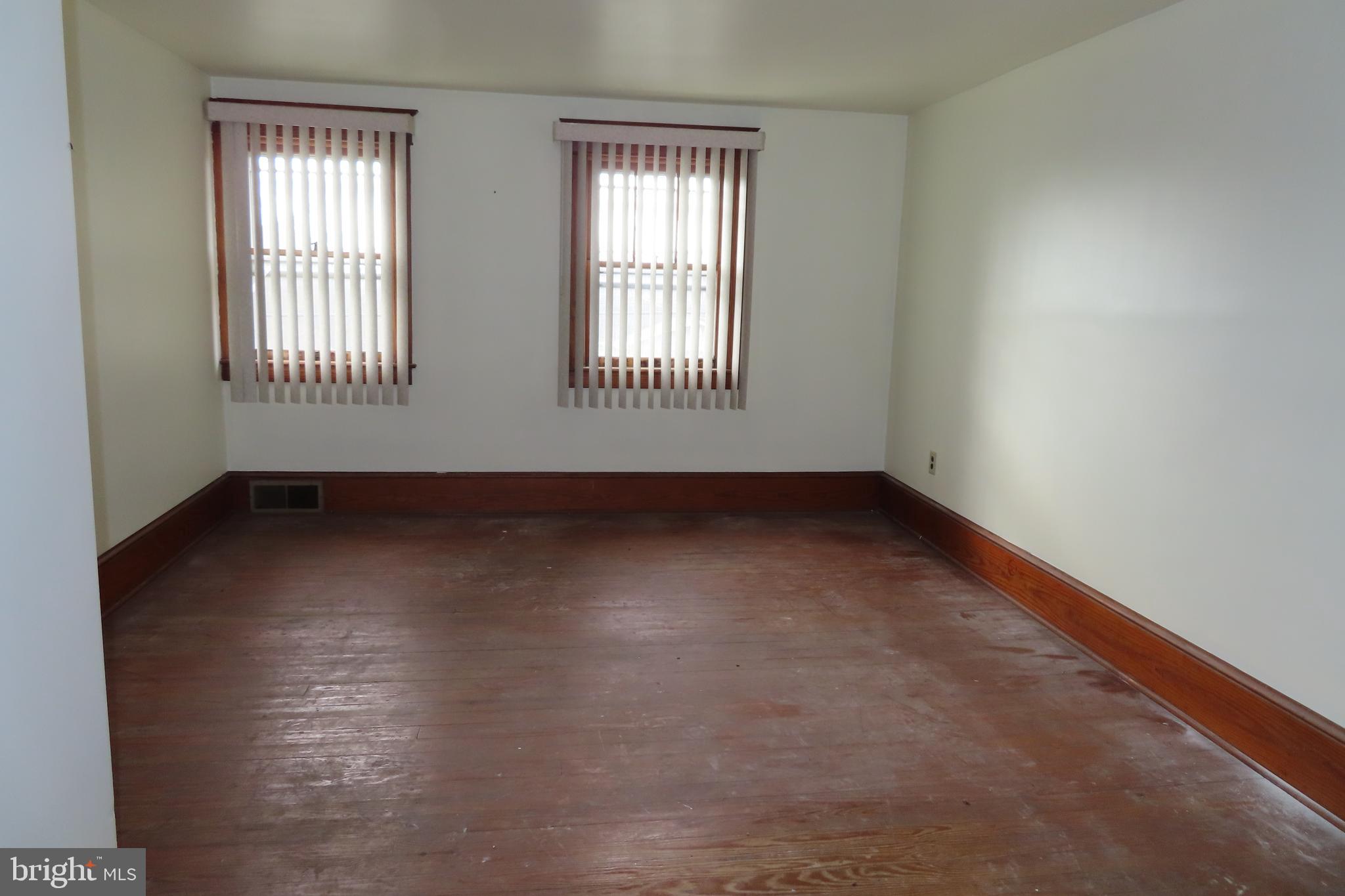 MONTGOMERY TWP - Residential Lease