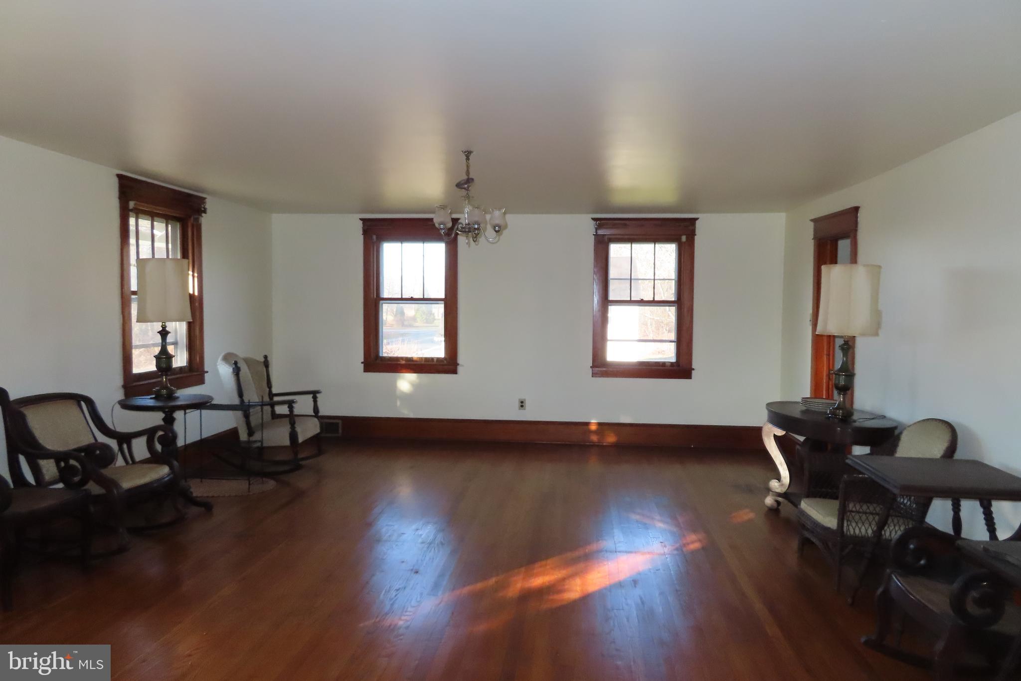 MONTGOMERY TWP - Residential Lease