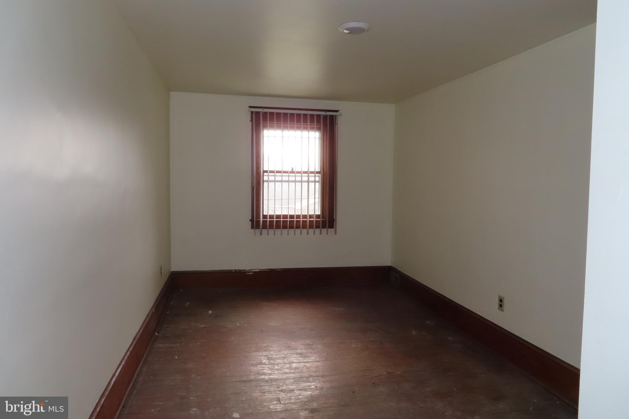 MONTGOMERY TWP - Residential Lease