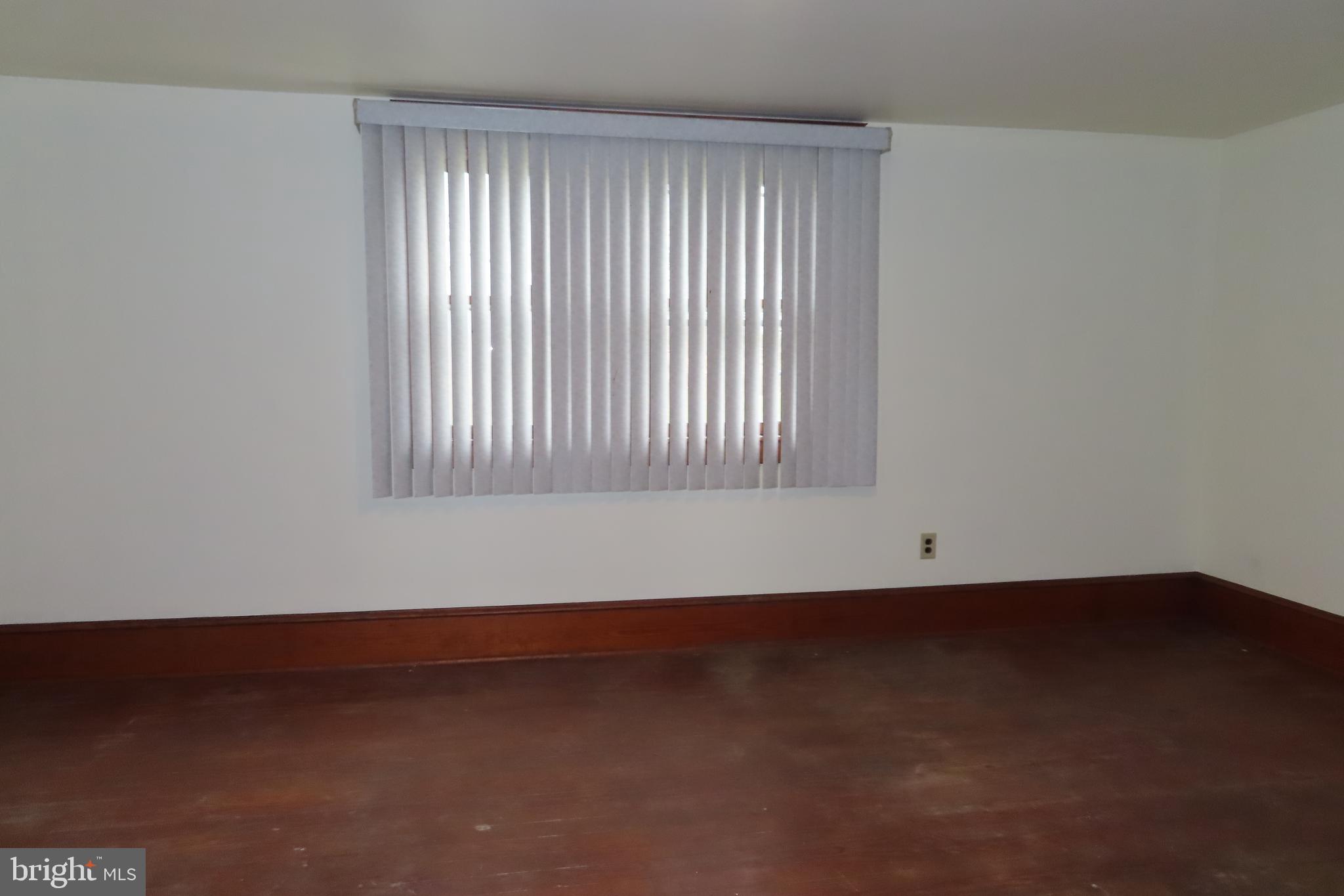 MONTGOMERY TWP - Residential Lease