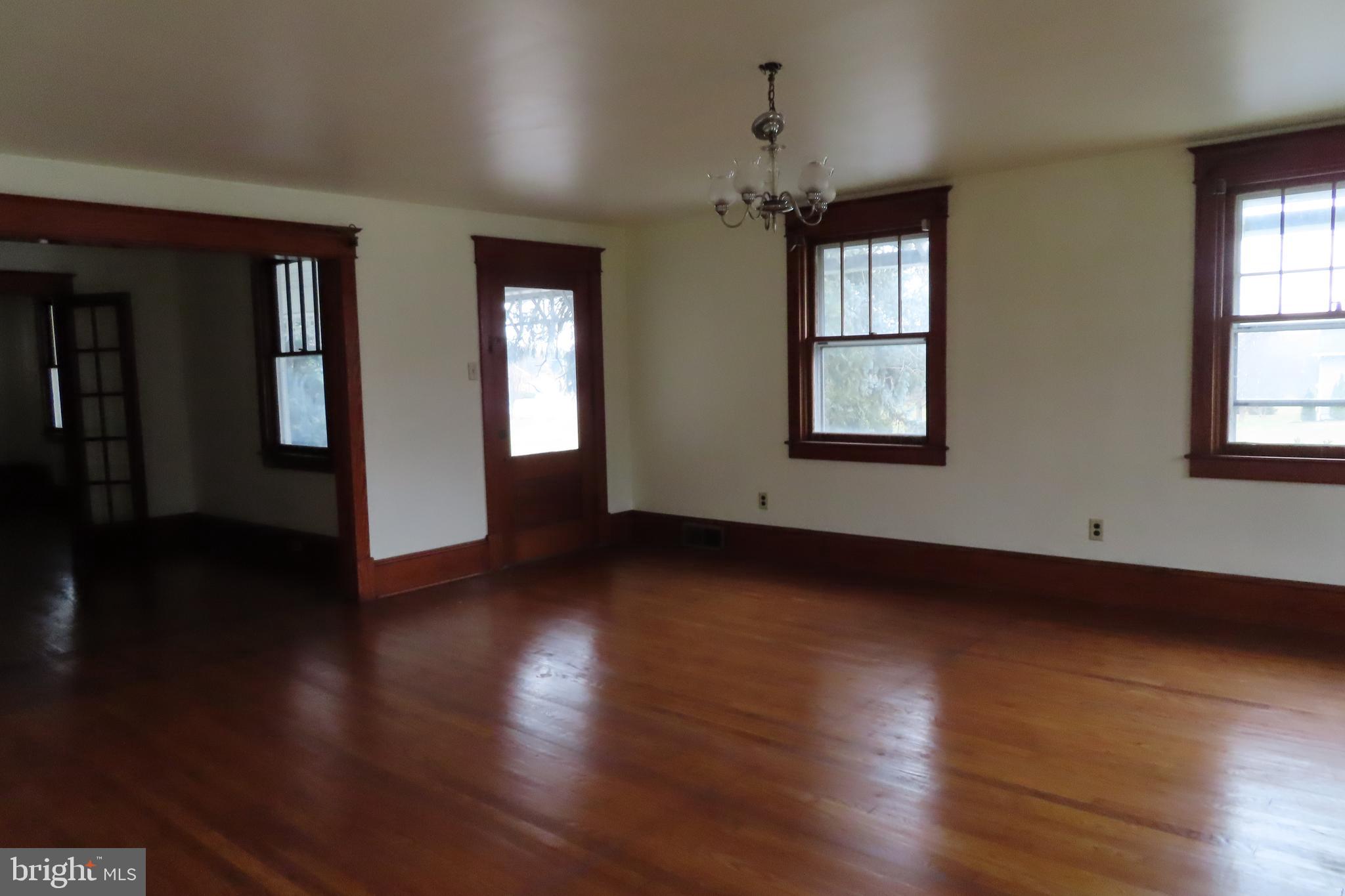 MONTGOMERY TWP - Residential Lease