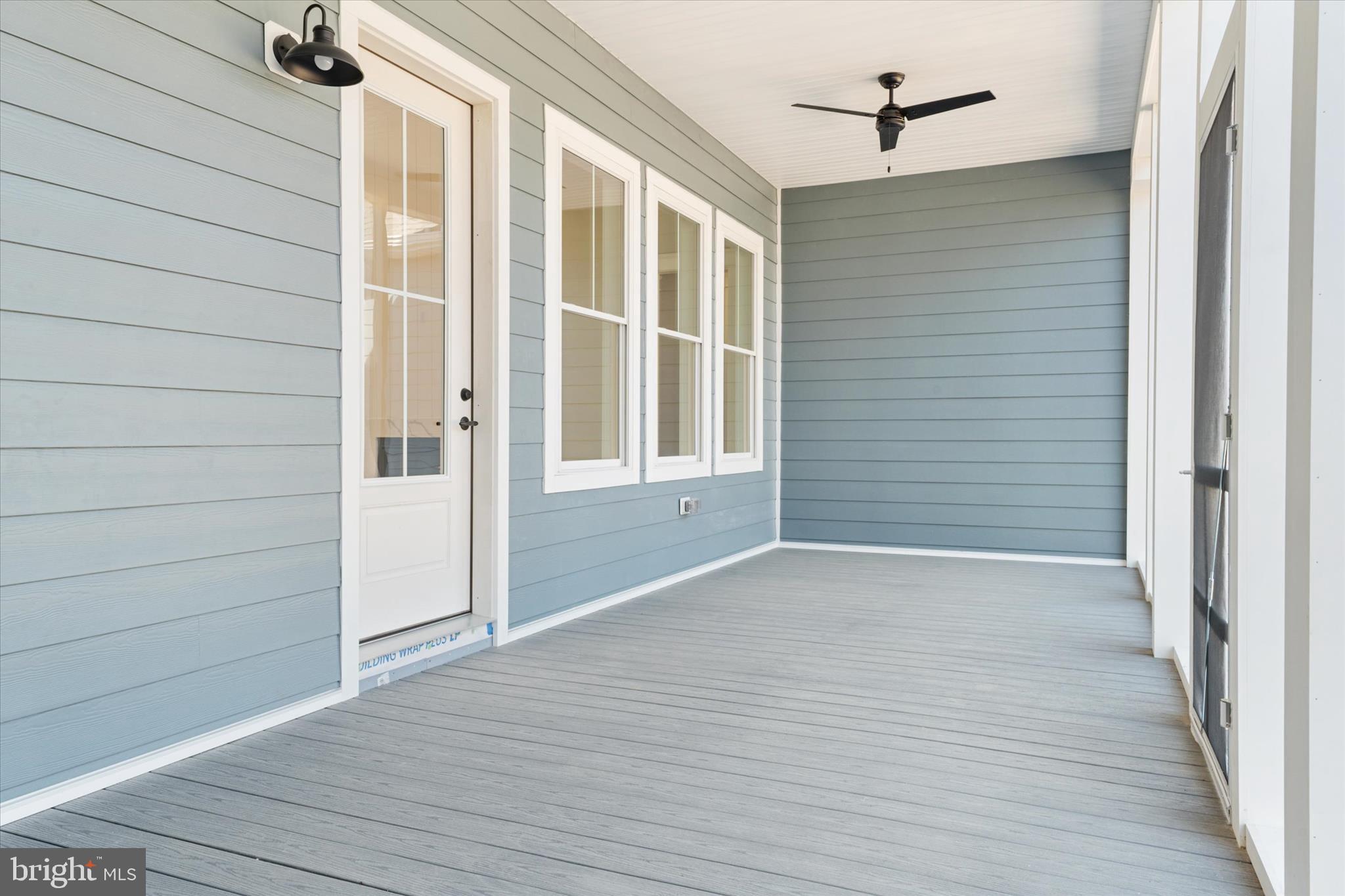 QUEEN ANNE COLONY - Residential