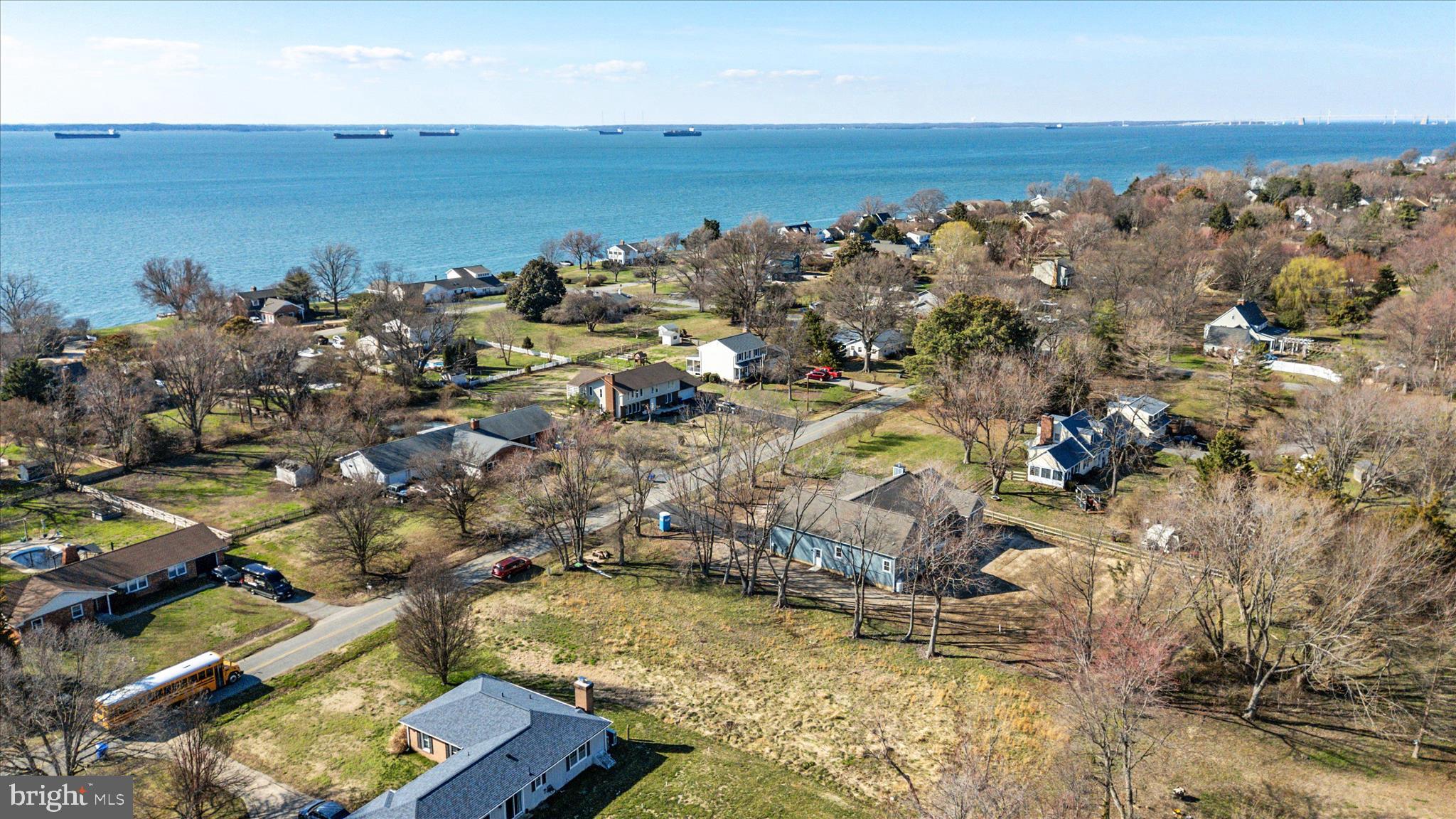 QUEEN ANNE COLONY - Residential