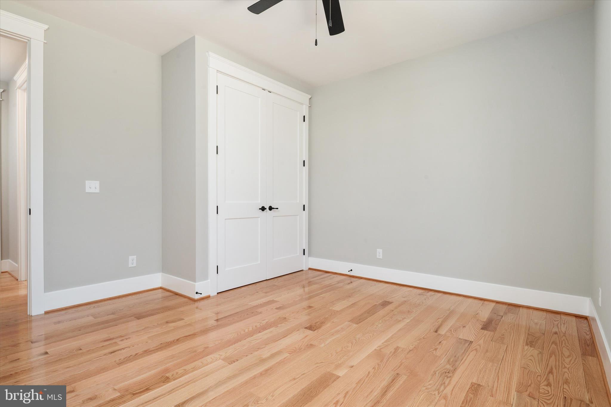 QUEEN ANNE COLONY - Residential