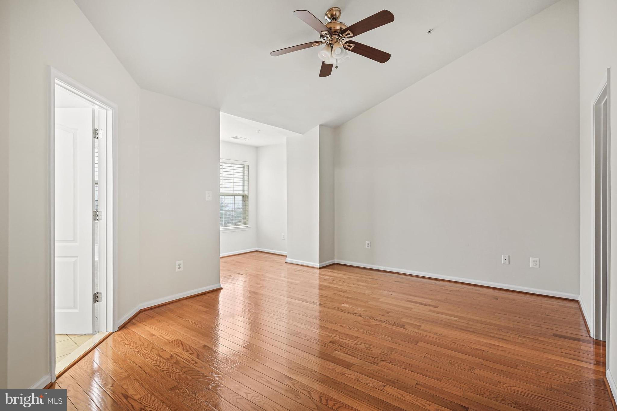 GATEWAY COMMONS - Residential Lease