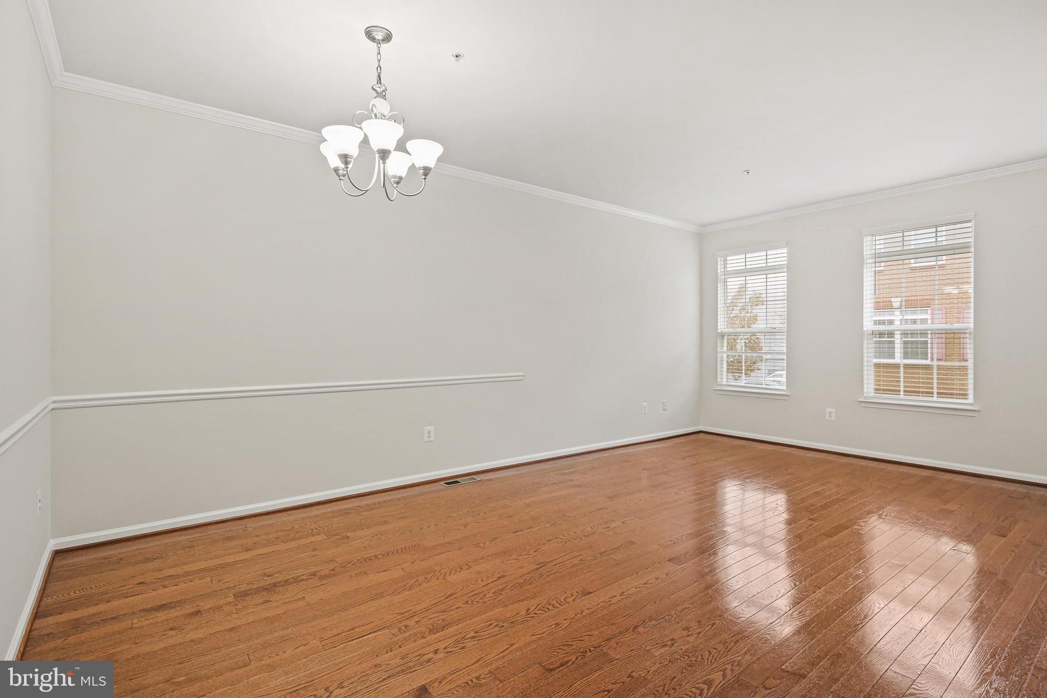 GATEWAY COMMONS - Residential Lease