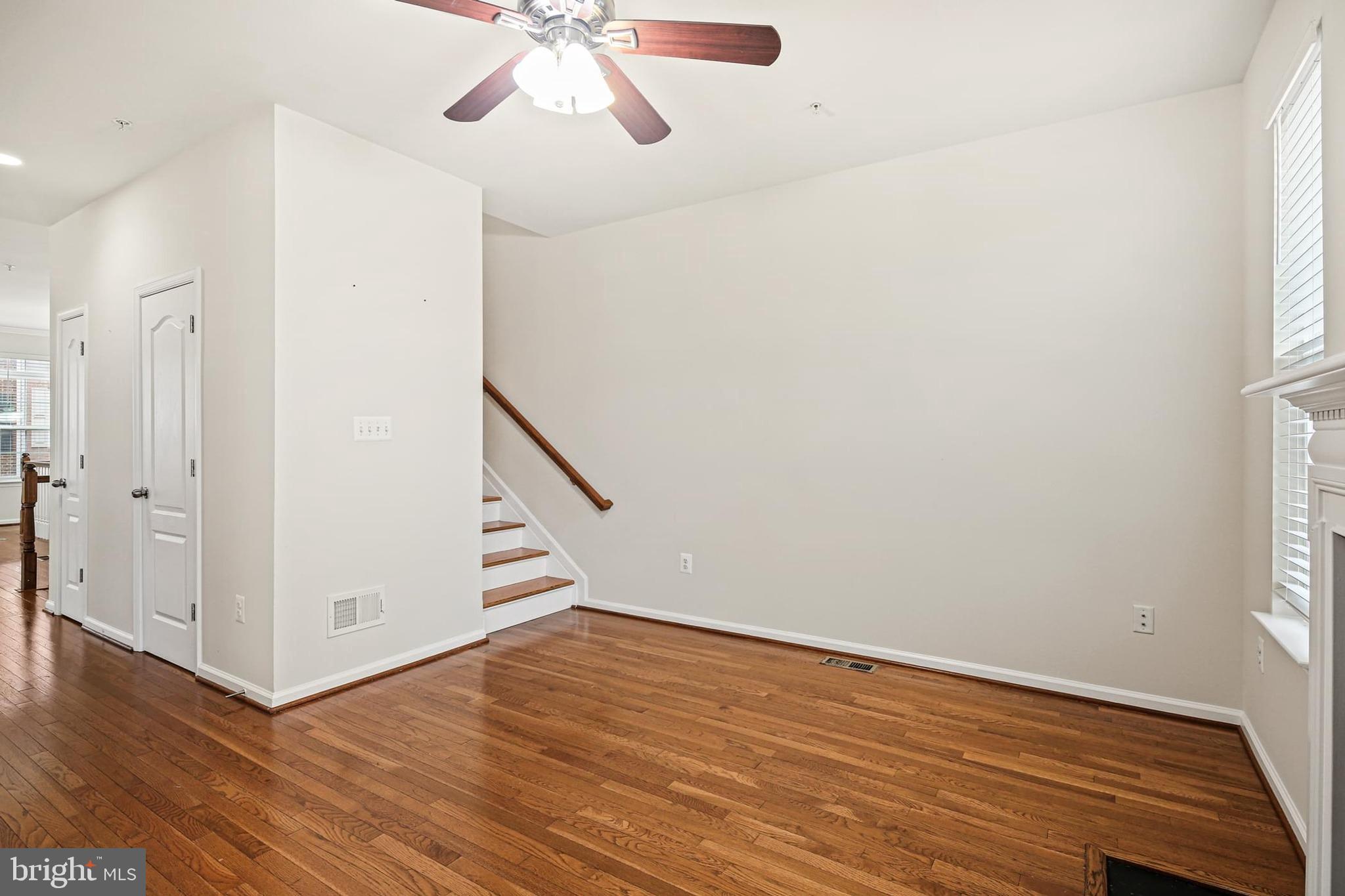 GATEWAY COMMONS - Residential Lease