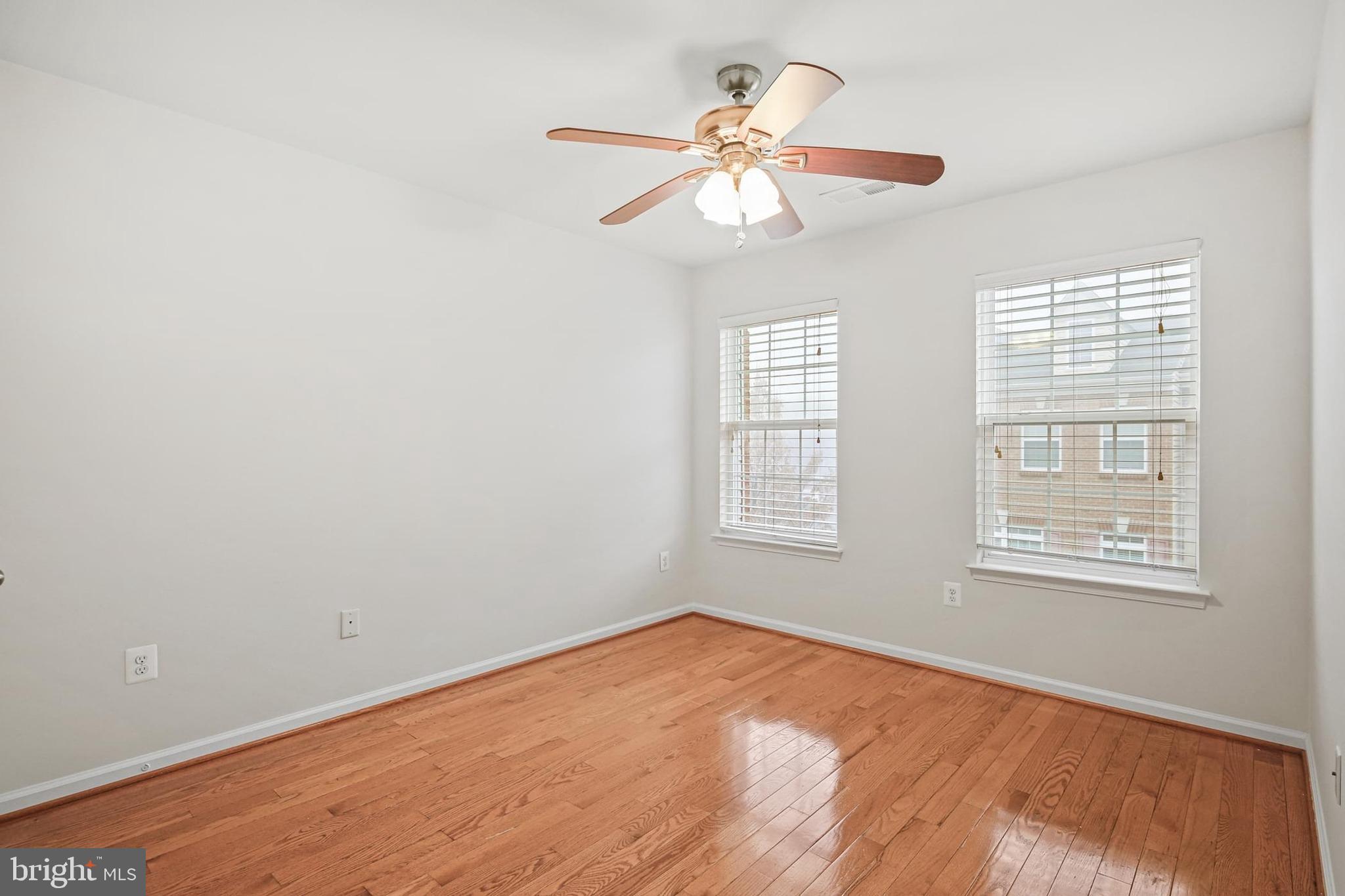 GATEWAY COMMONS - Residential Lease