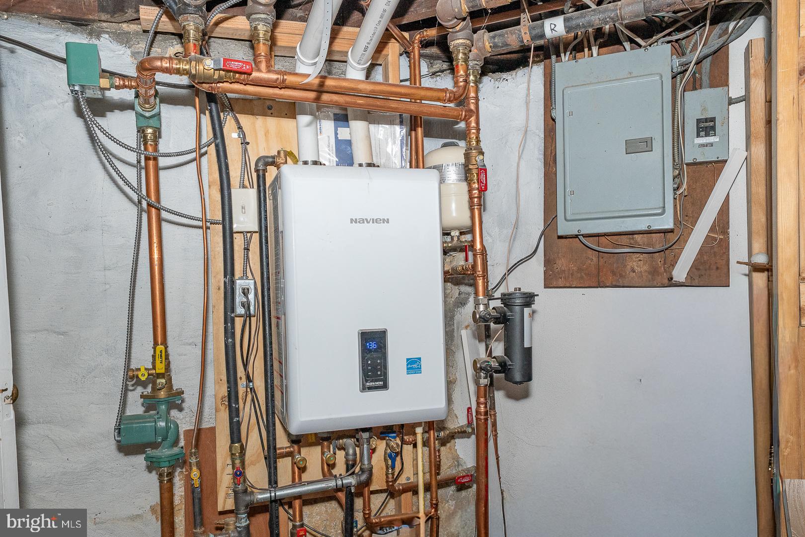 OAKMONT - Residential