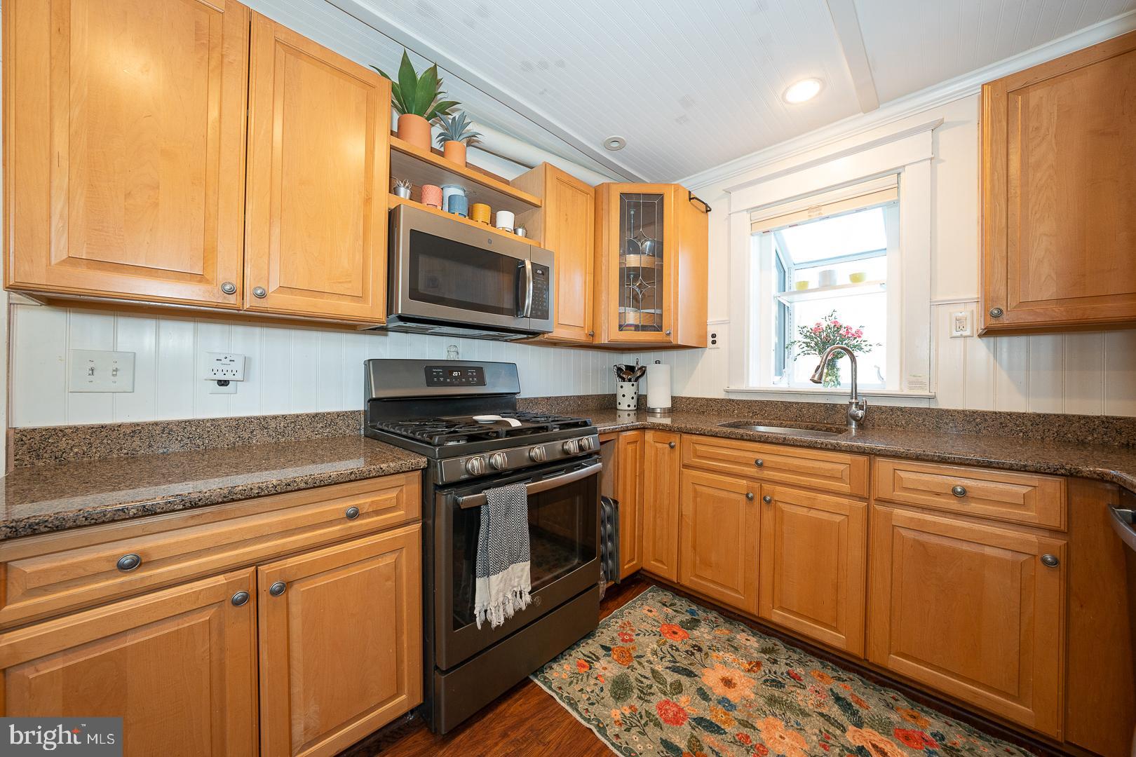 OAKMONT - Residential