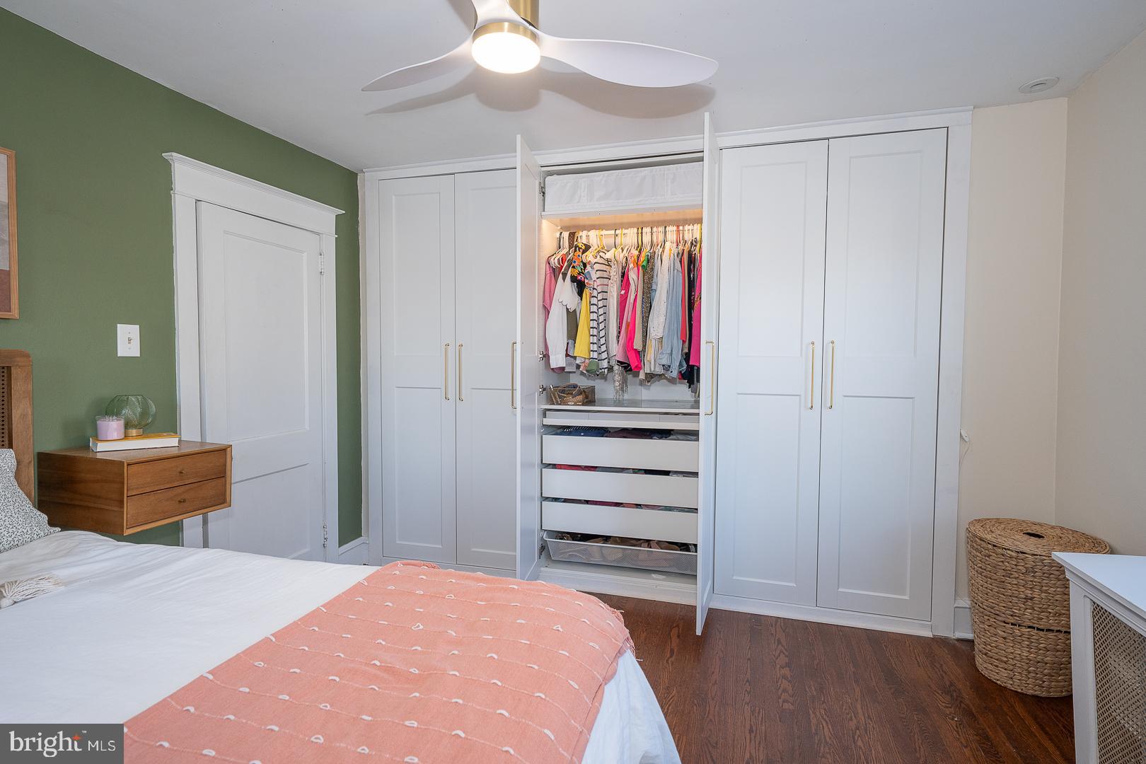 OAKMONT - Residential