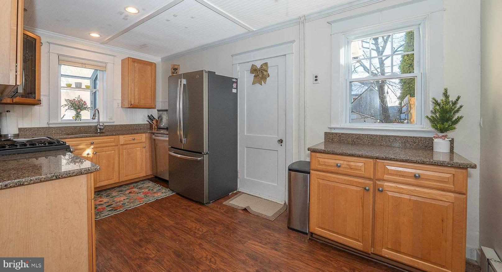 OAKMONT - Residential