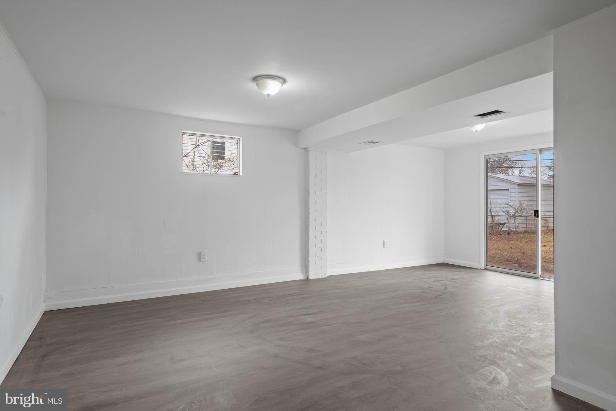 MANASSAS PARK - Residential