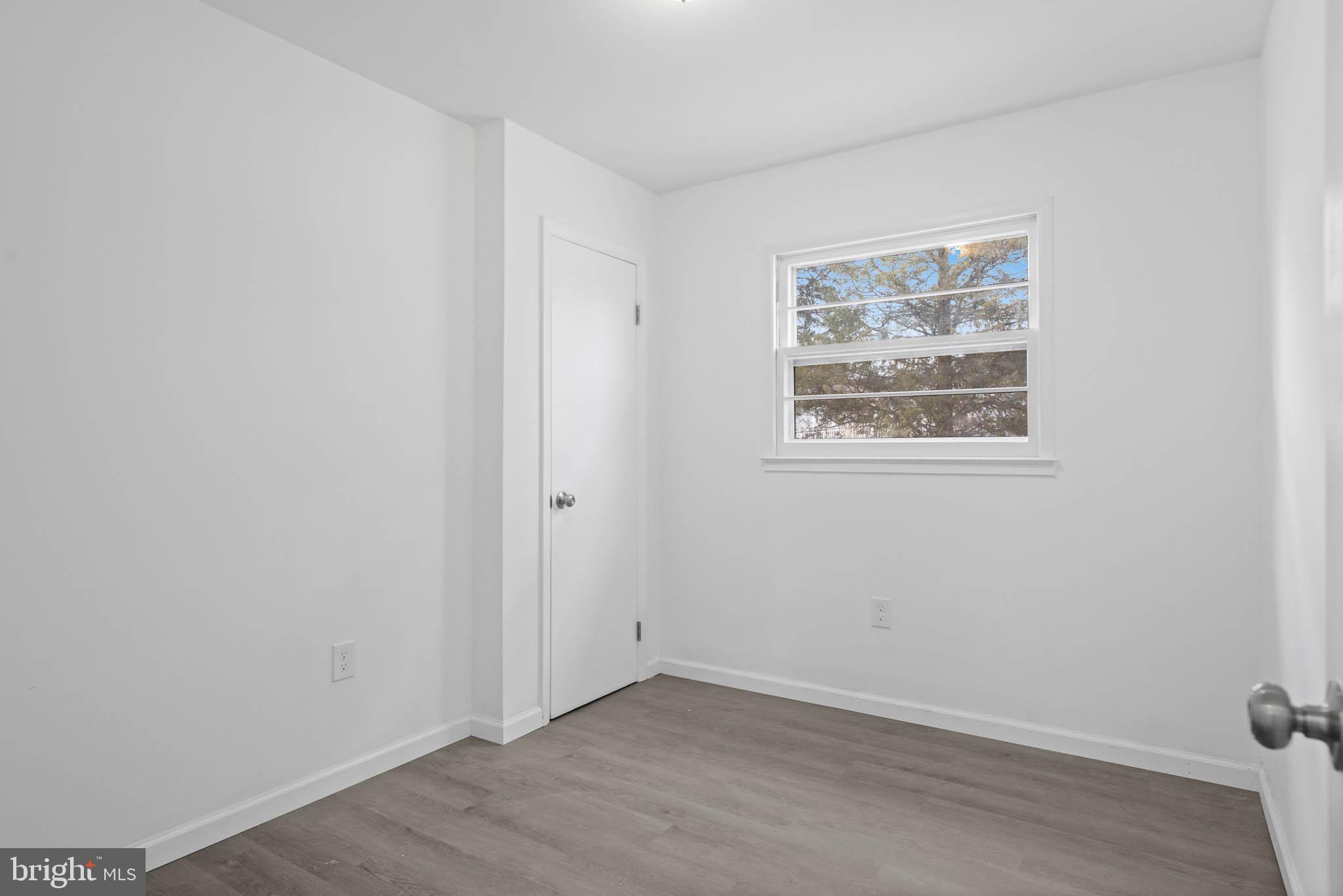 MANASSAS PARK - Residential