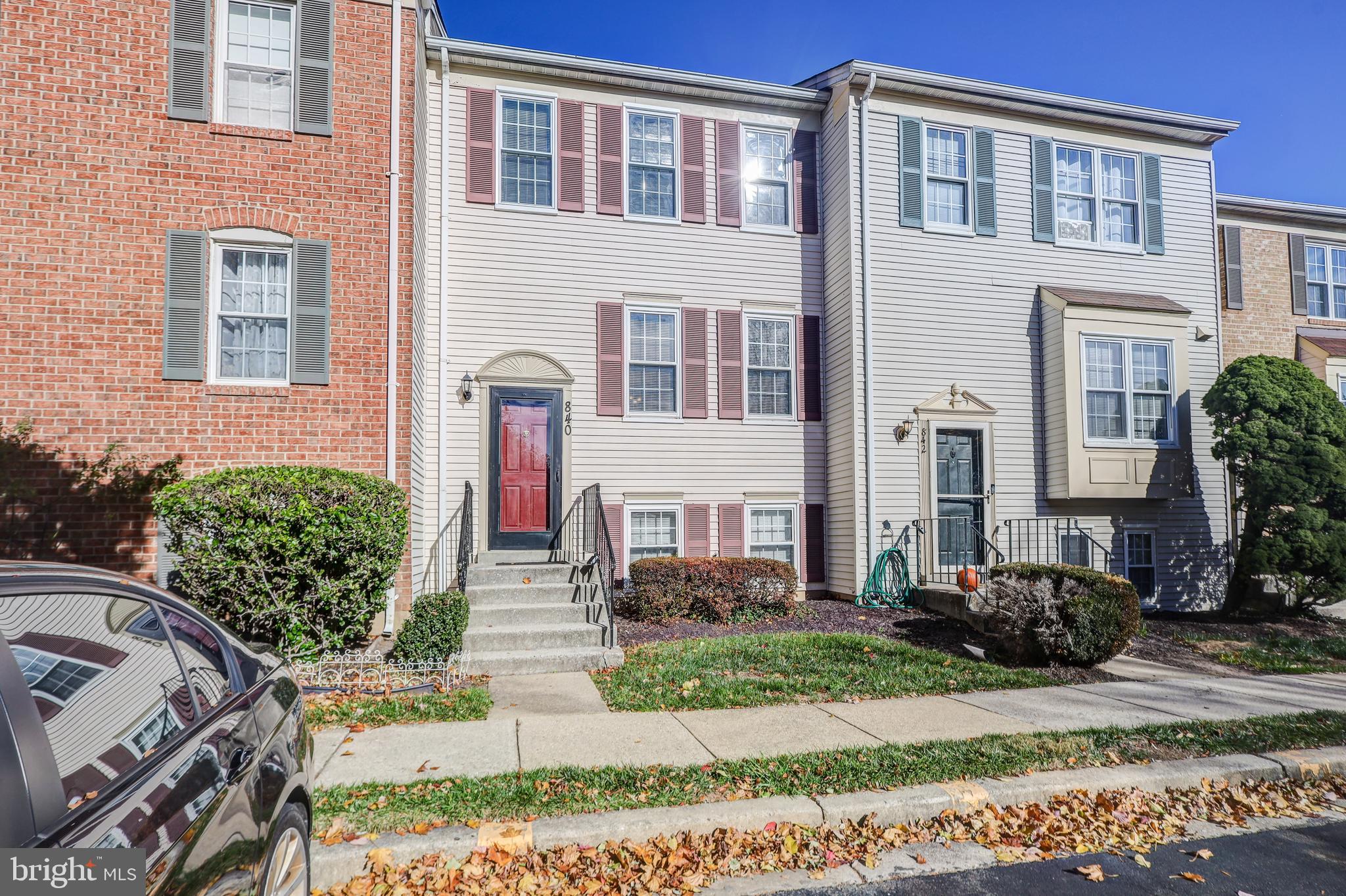 840 IVY LEAGUE LANE 4-22