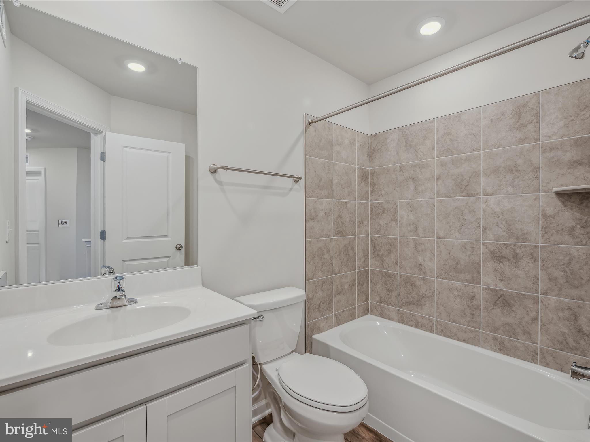 SHENANDOAH SPRINGS - Residential Lease