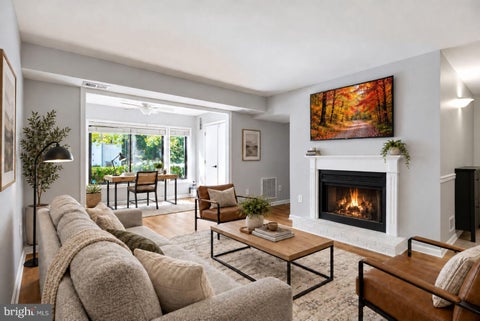 Photo of 2205 Hunters Run Drive, RESTON, VA 20191 (MLS # VAFX2342726)