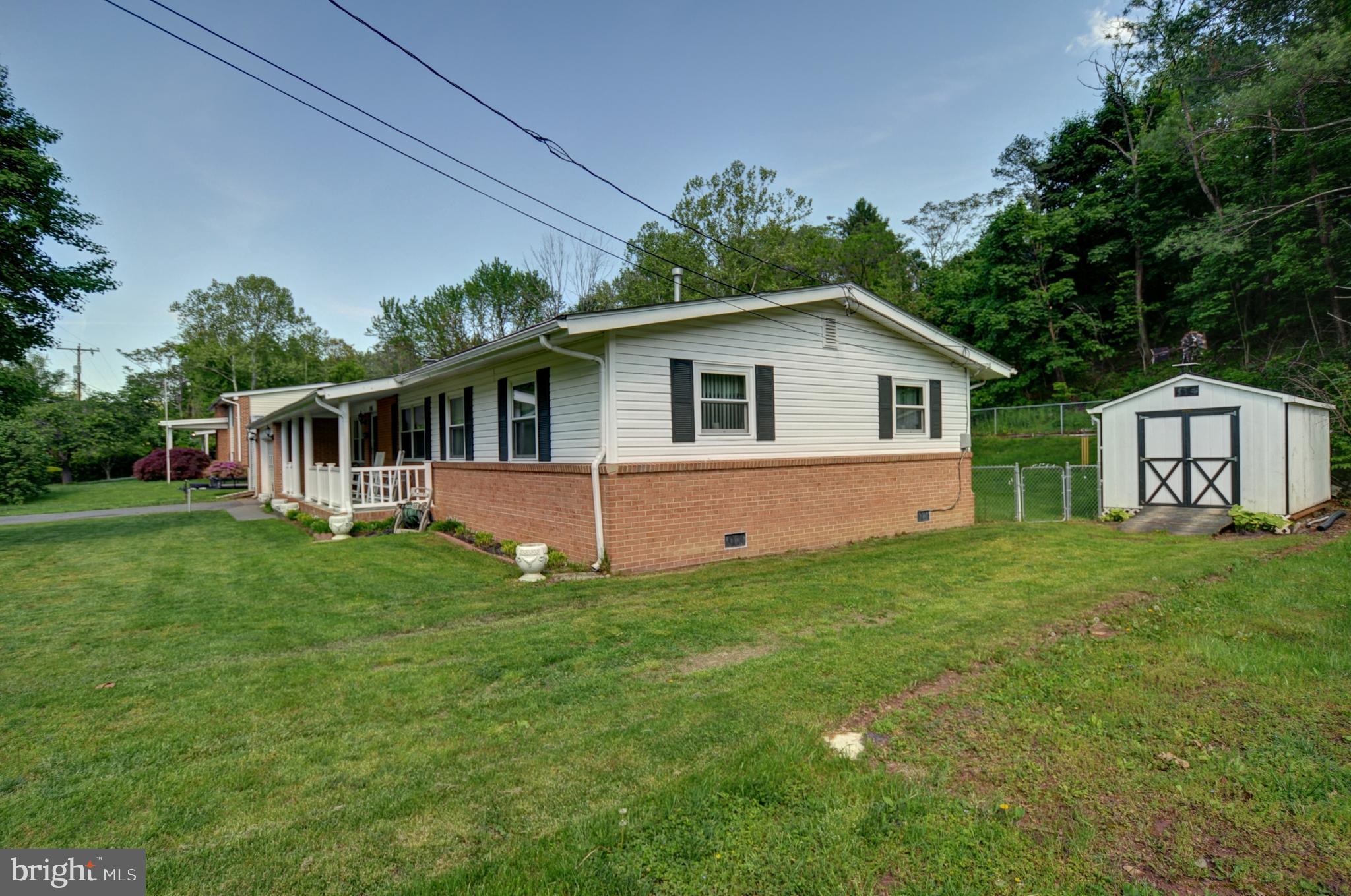 ROLLING FIELDS - Residential