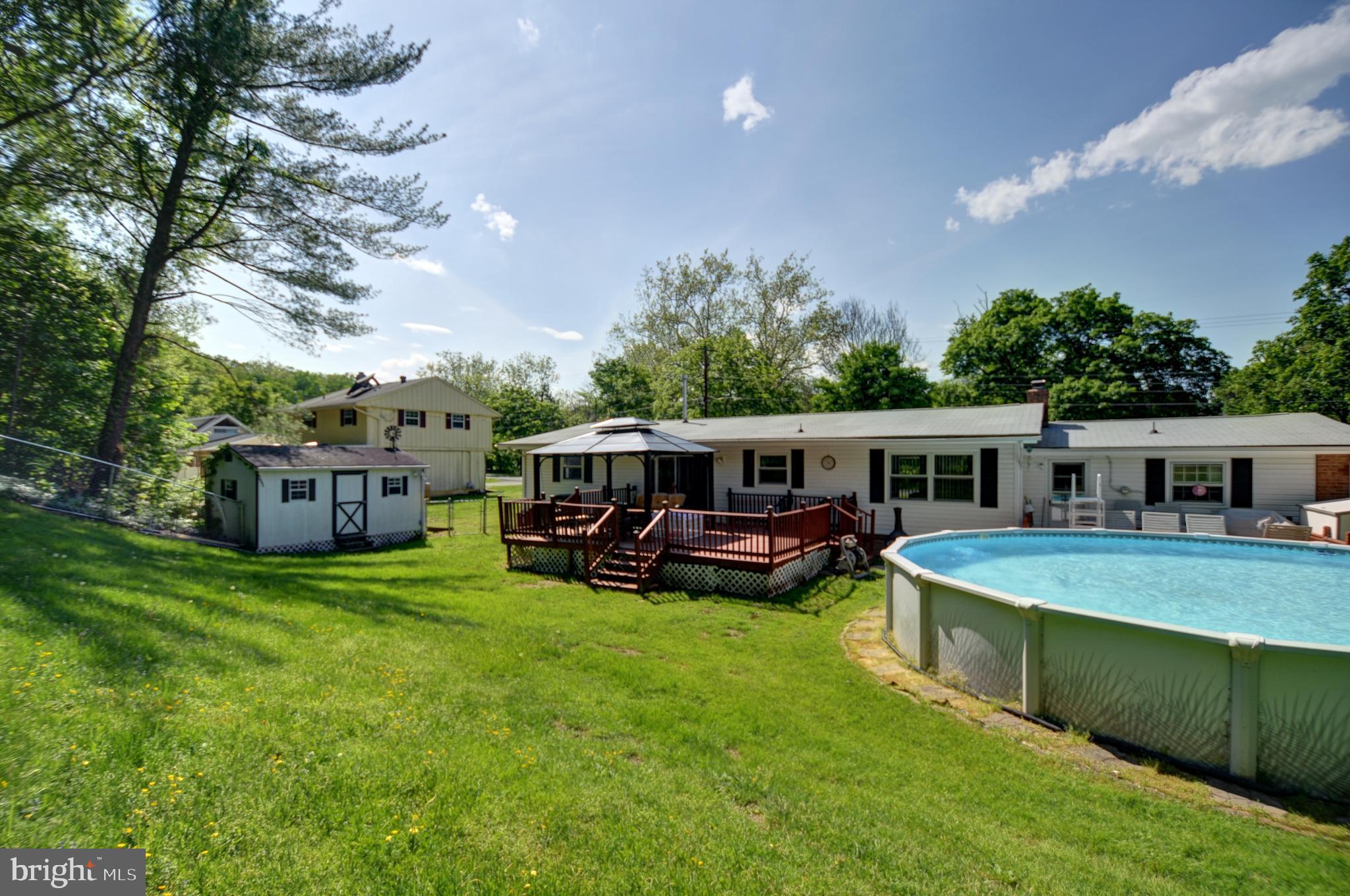 ROLLING FIELDS - Residential