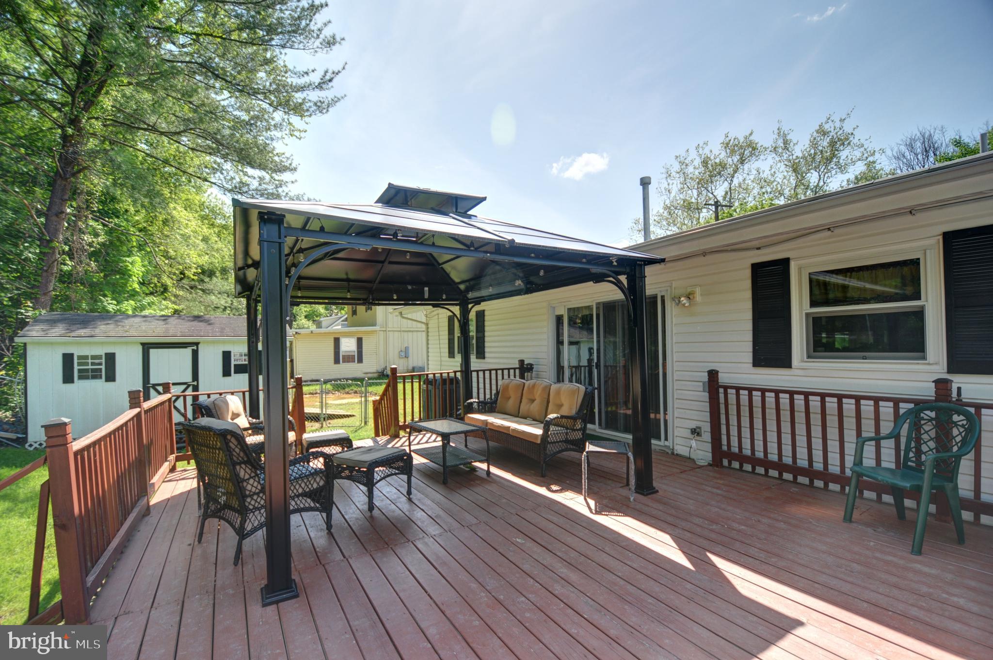 ROLLING FIELDS - Residential