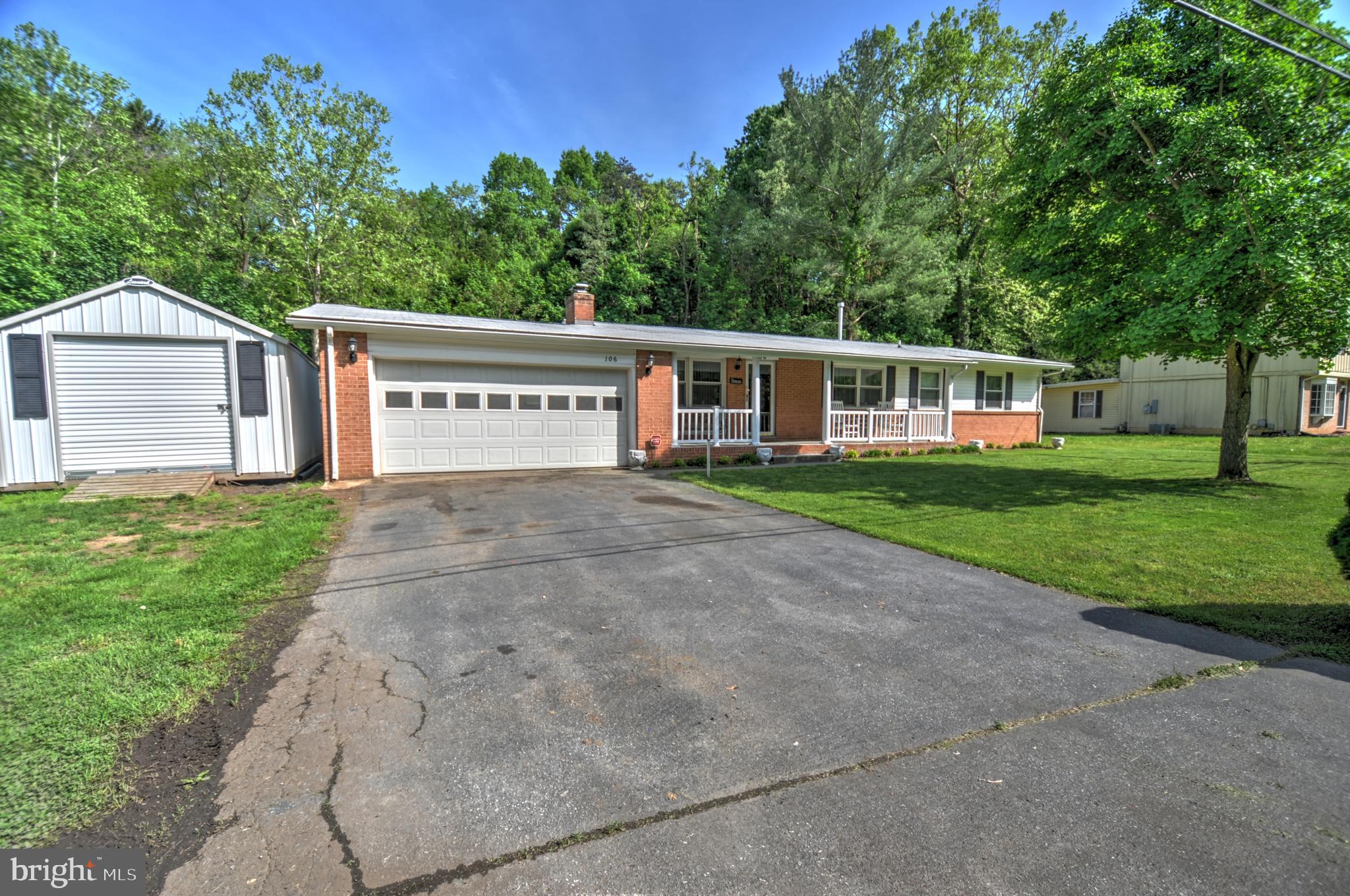 ROLLING FIELDS - Residential