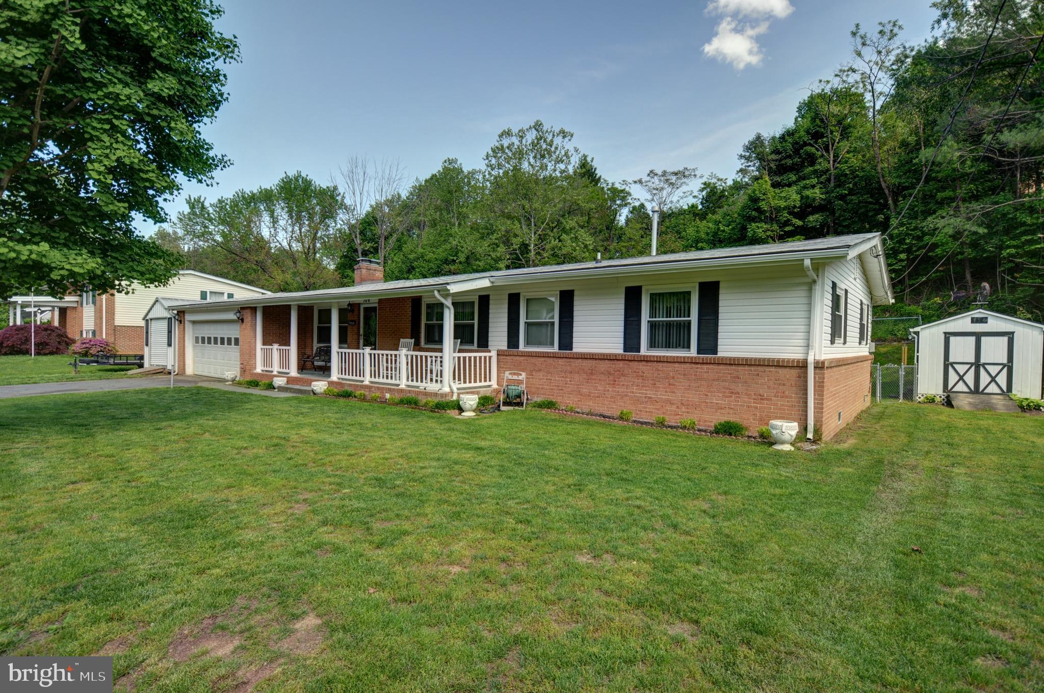 ROLLING FIELDS - Residential