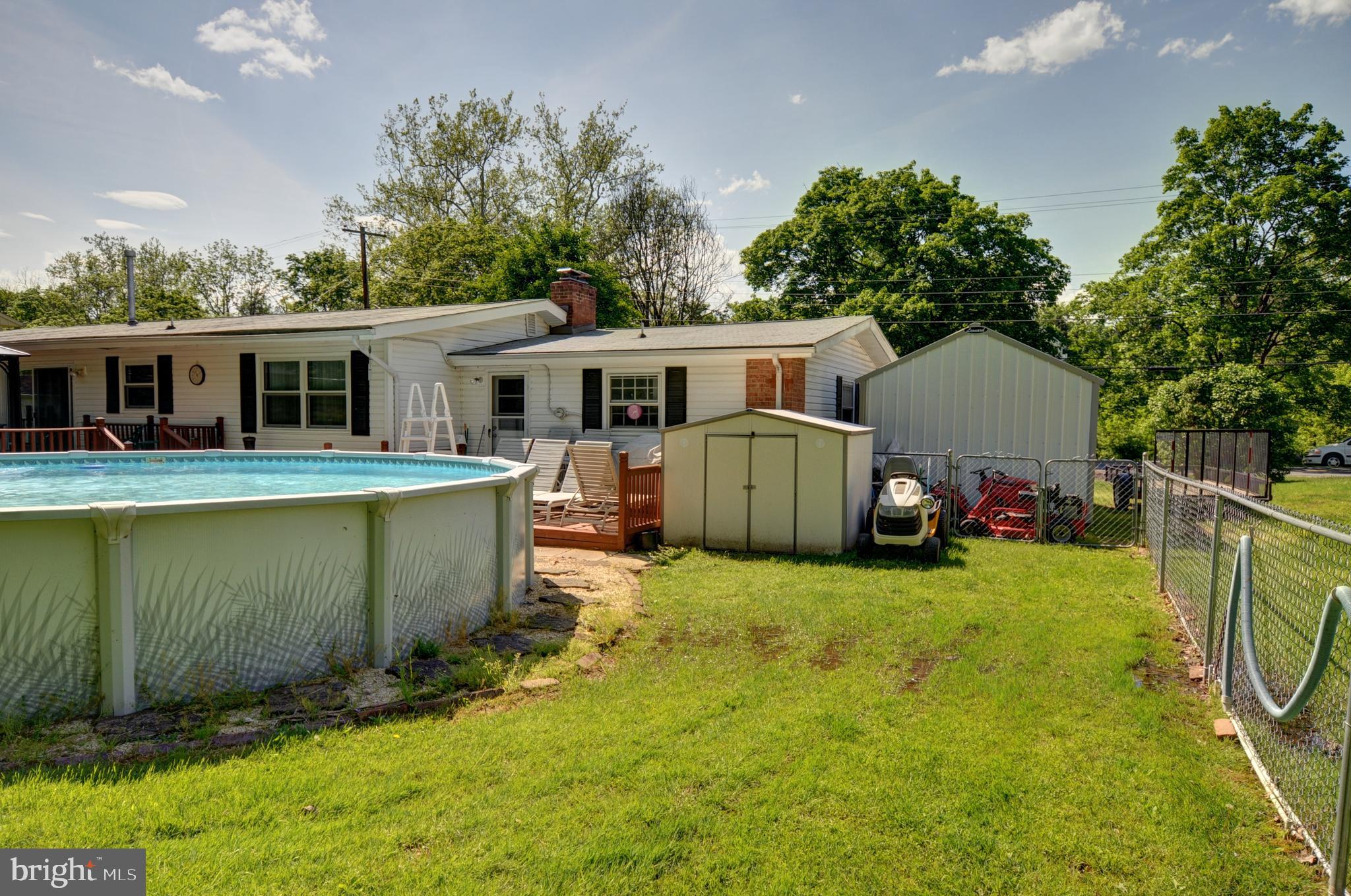 ROLLING FIELDS - Residential