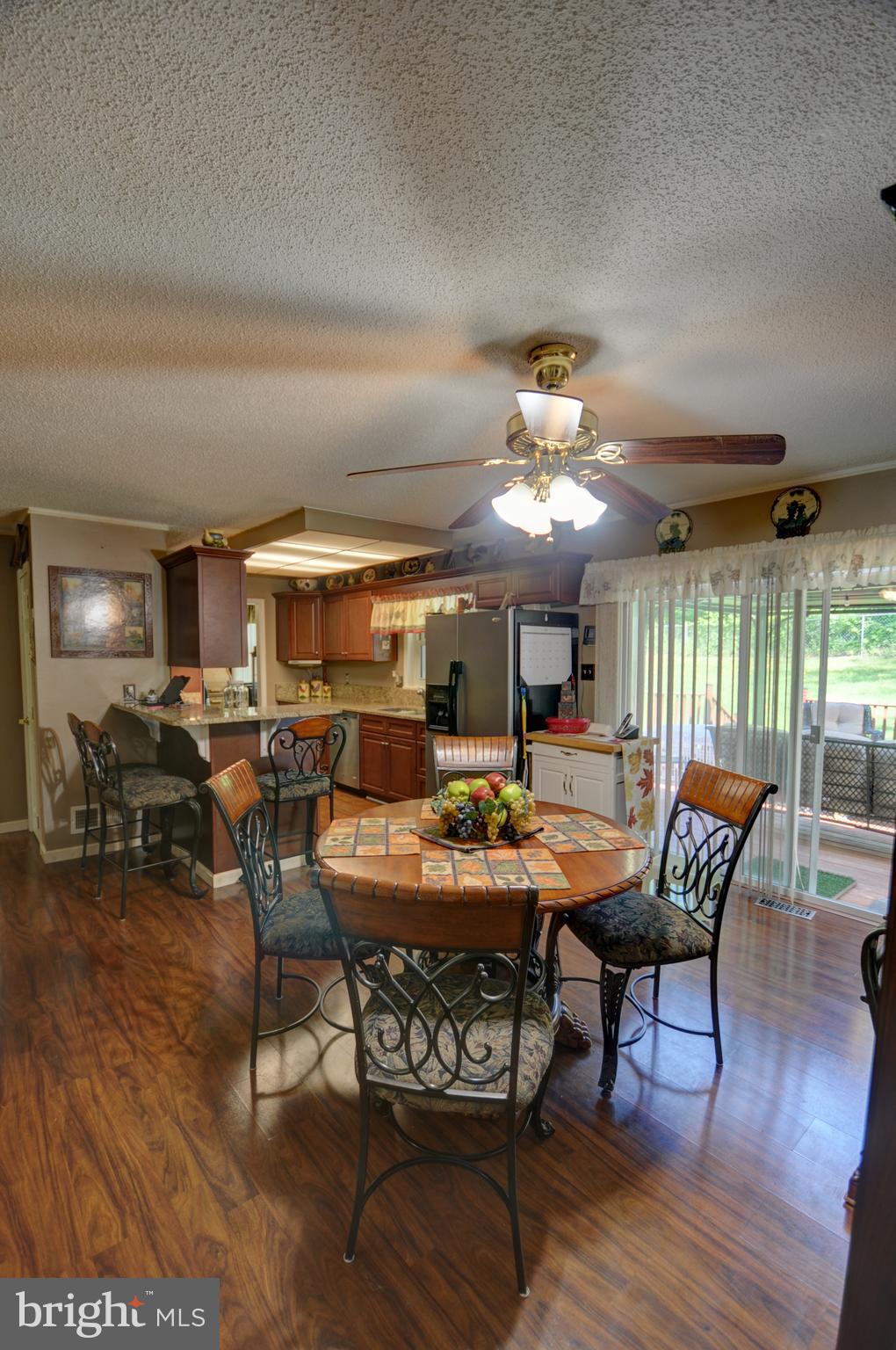 ROLLING FIELDS - Residential