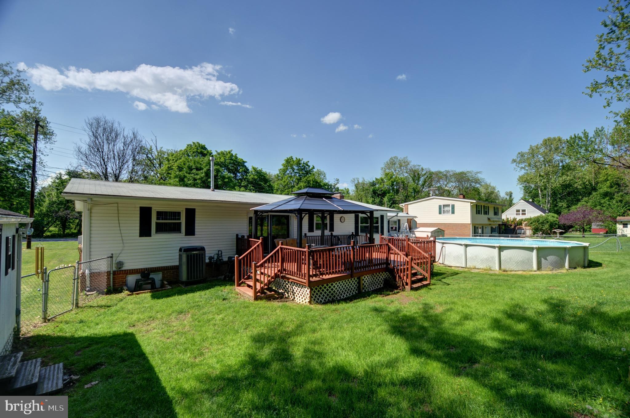 ROLLING FIELDS - Residential