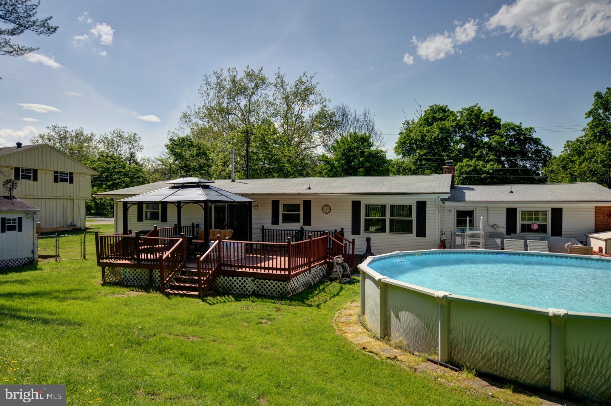 ROLLING FIELDS - Residential