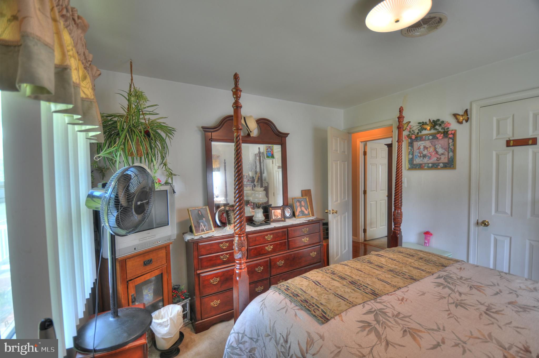 ROLLING FIELDS - Residential