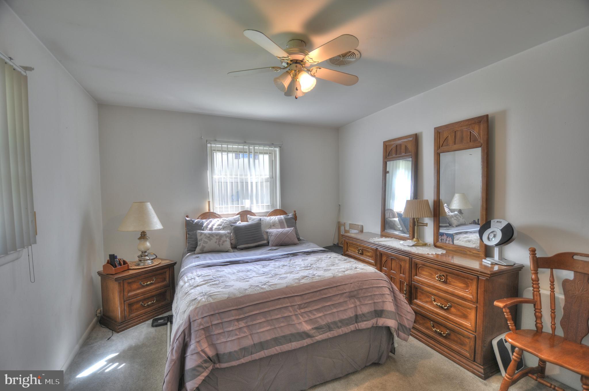 ROLLING FIELDS - Residential