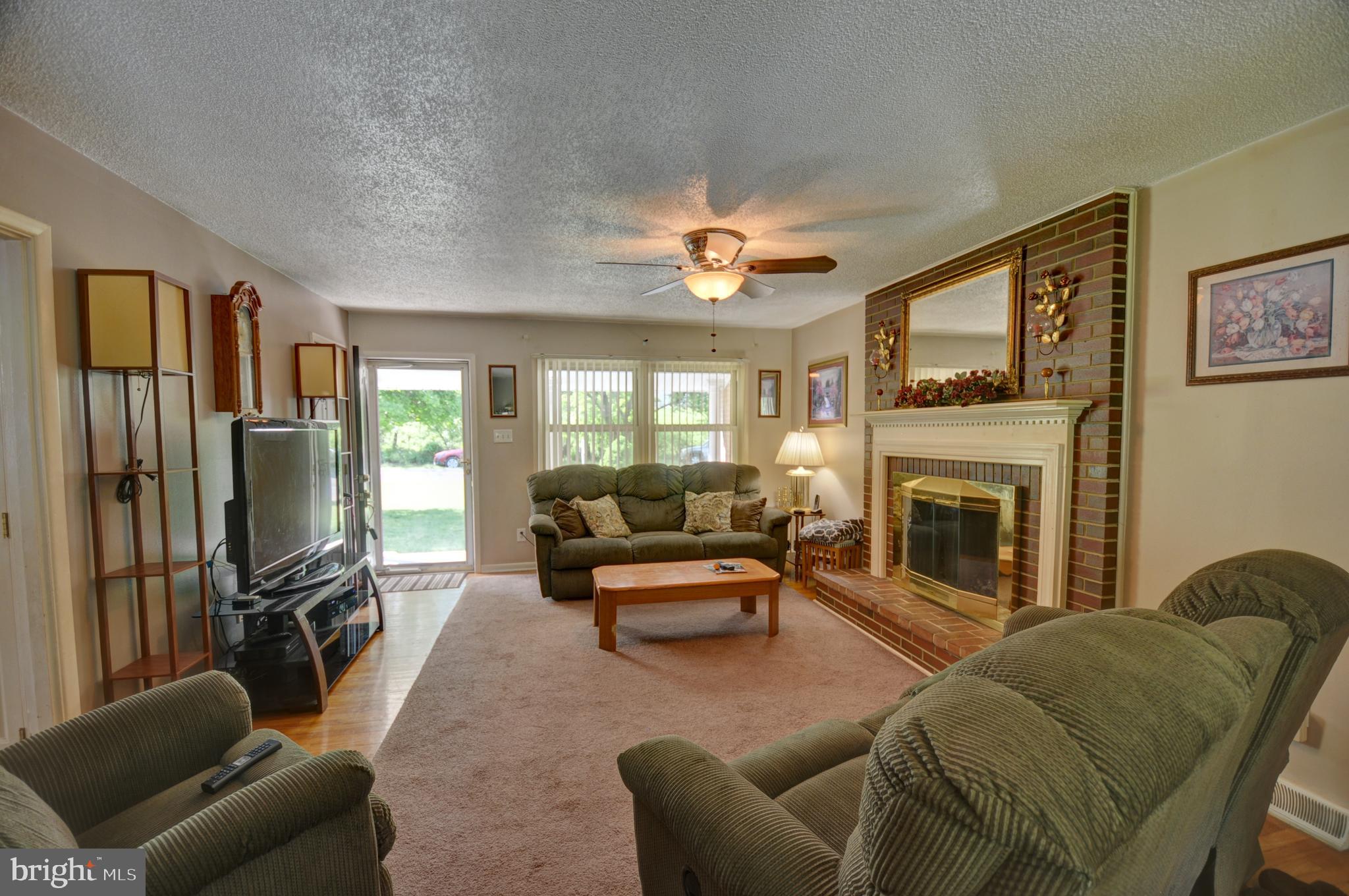 ROLLING FIELDS - Residential