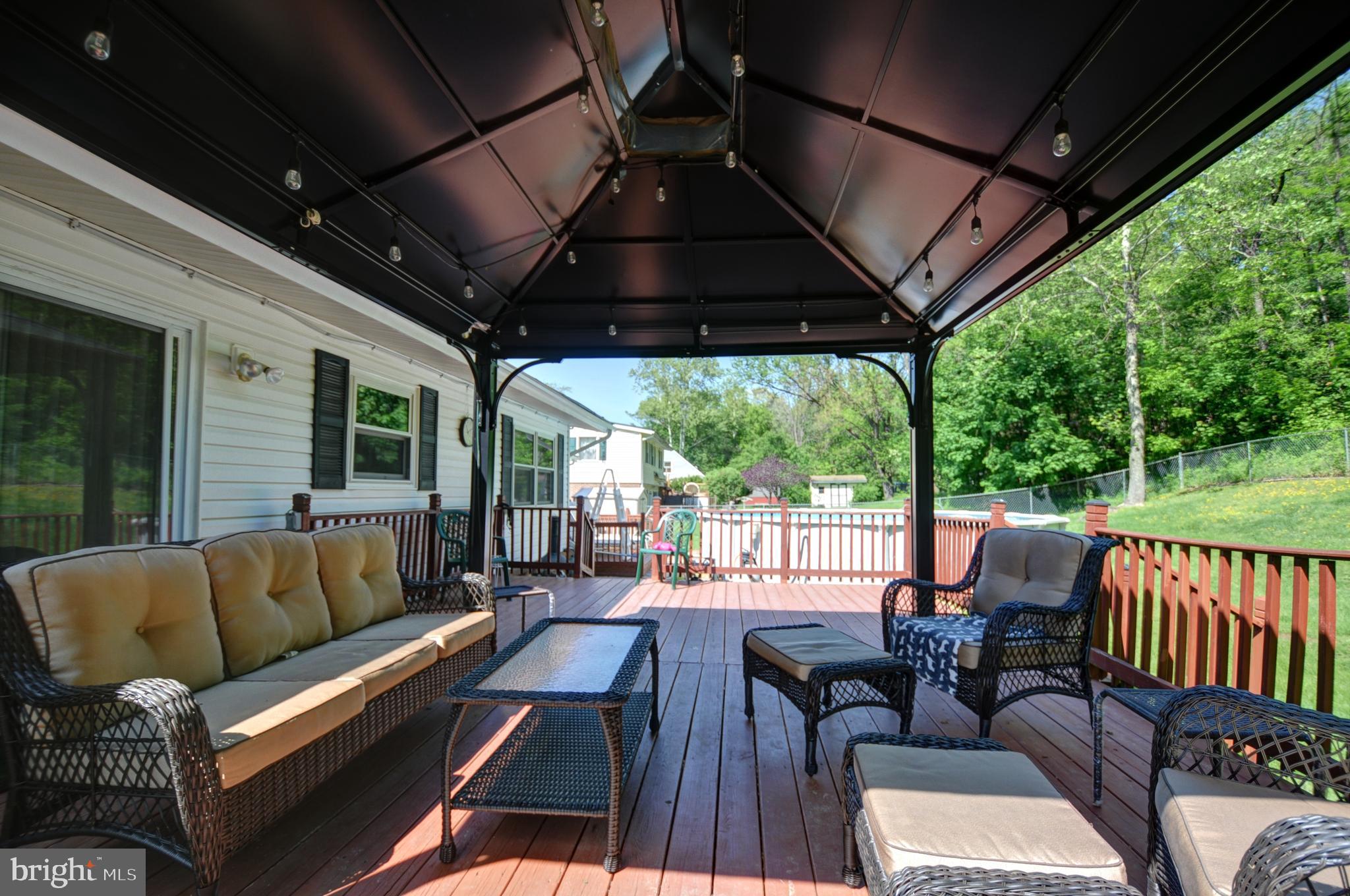 ROLLING FIELDS - Residential