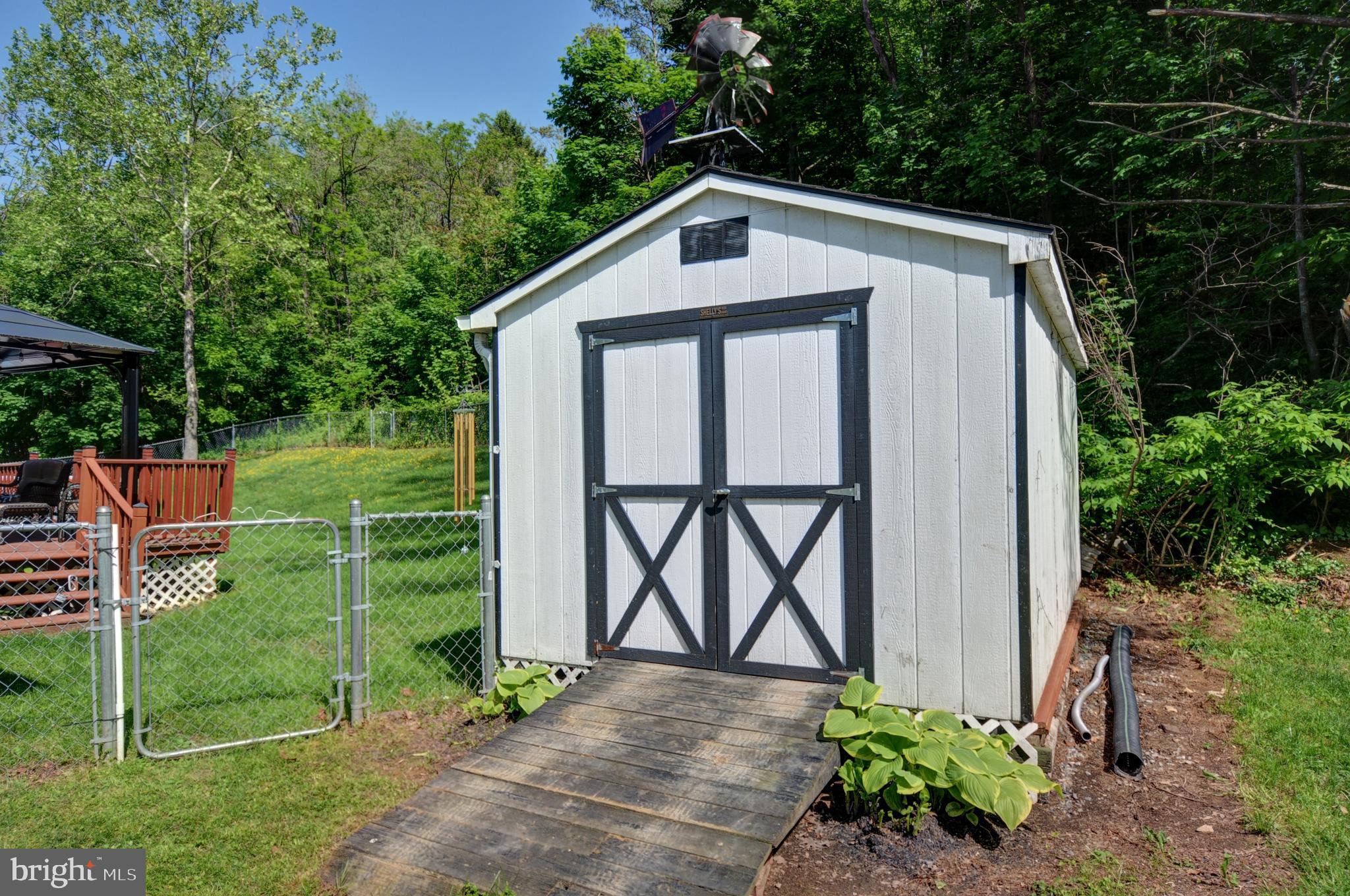 ROLLING FIELDS - Residential