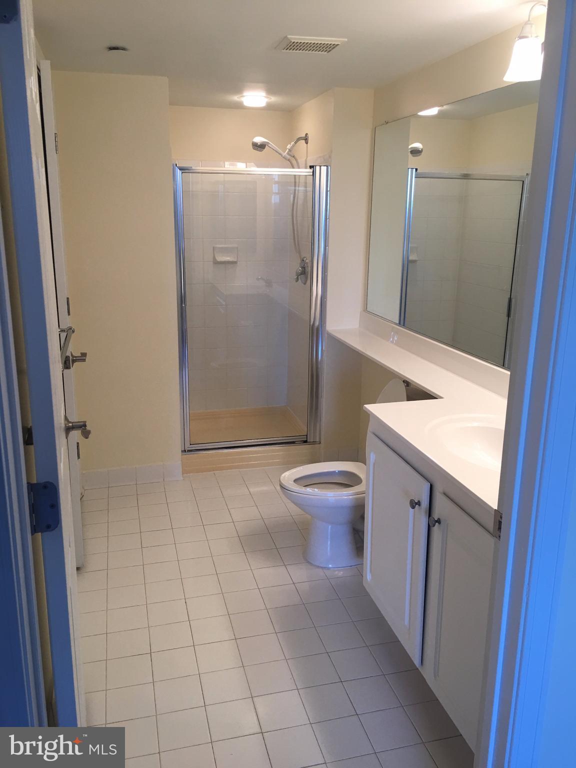 GALLERY AT WHITE FLINT - Residential Lease