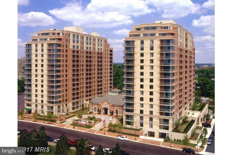 GALLERY AT WHITE FLINT - Residential Lease