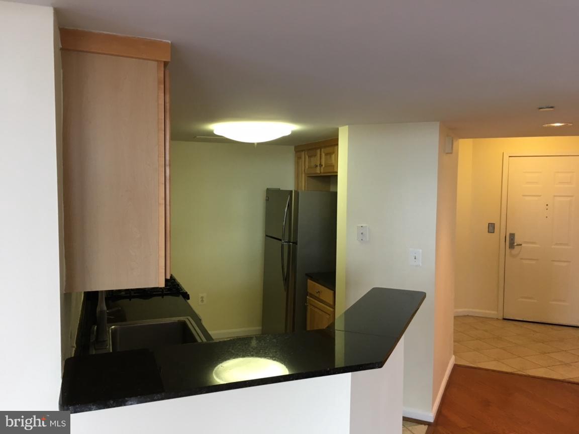 GALLERY AT WHITE FLINT - Residential Lease