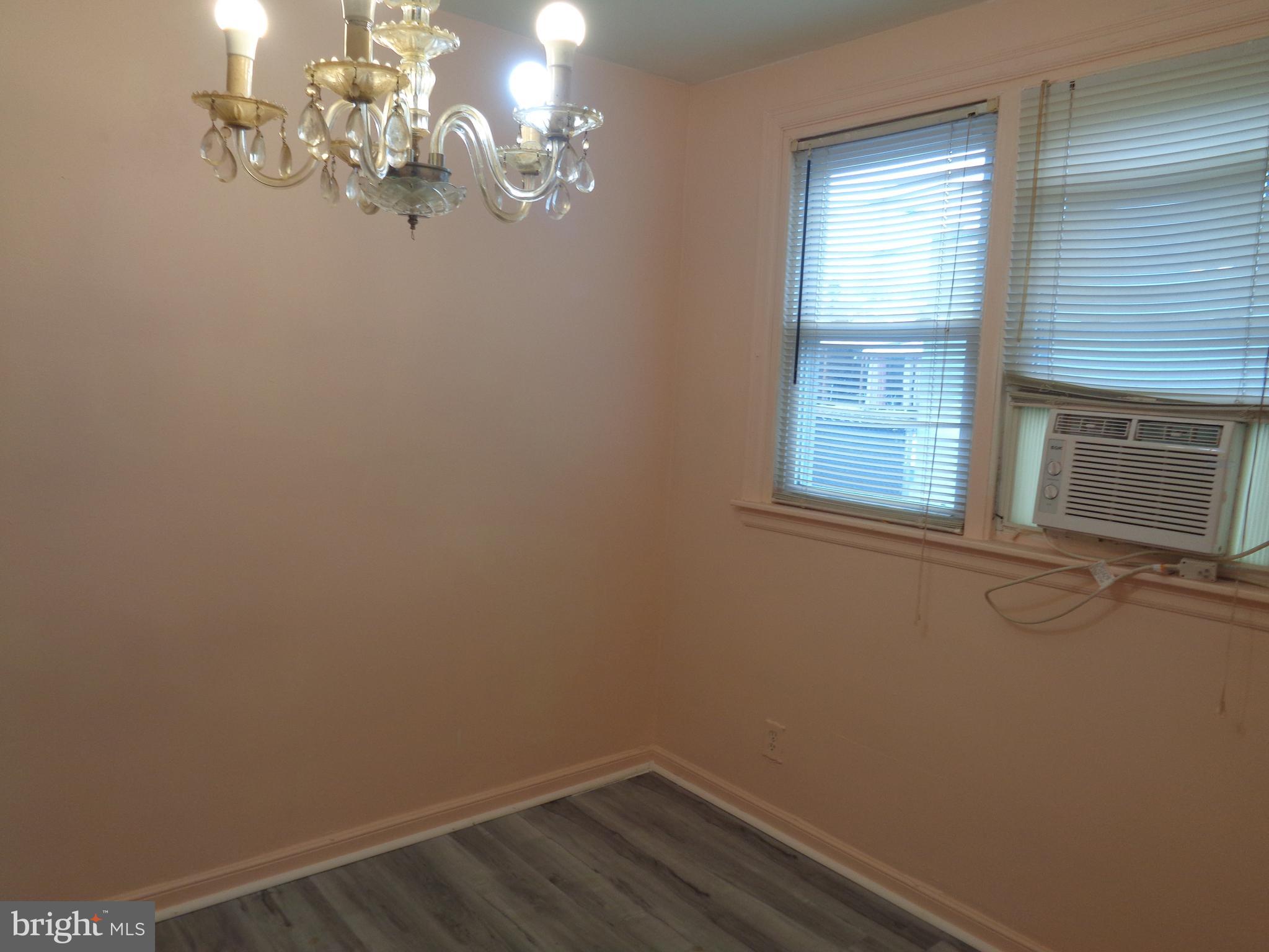 FRANKFORD - Residential