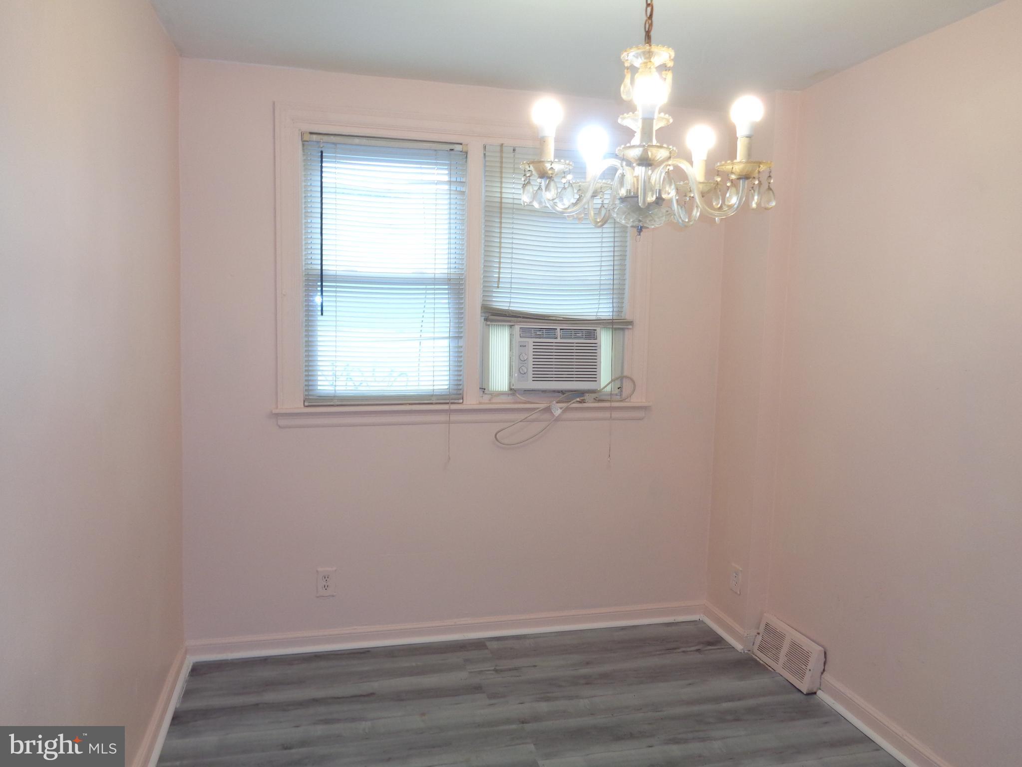 FRANKFORD - Residential