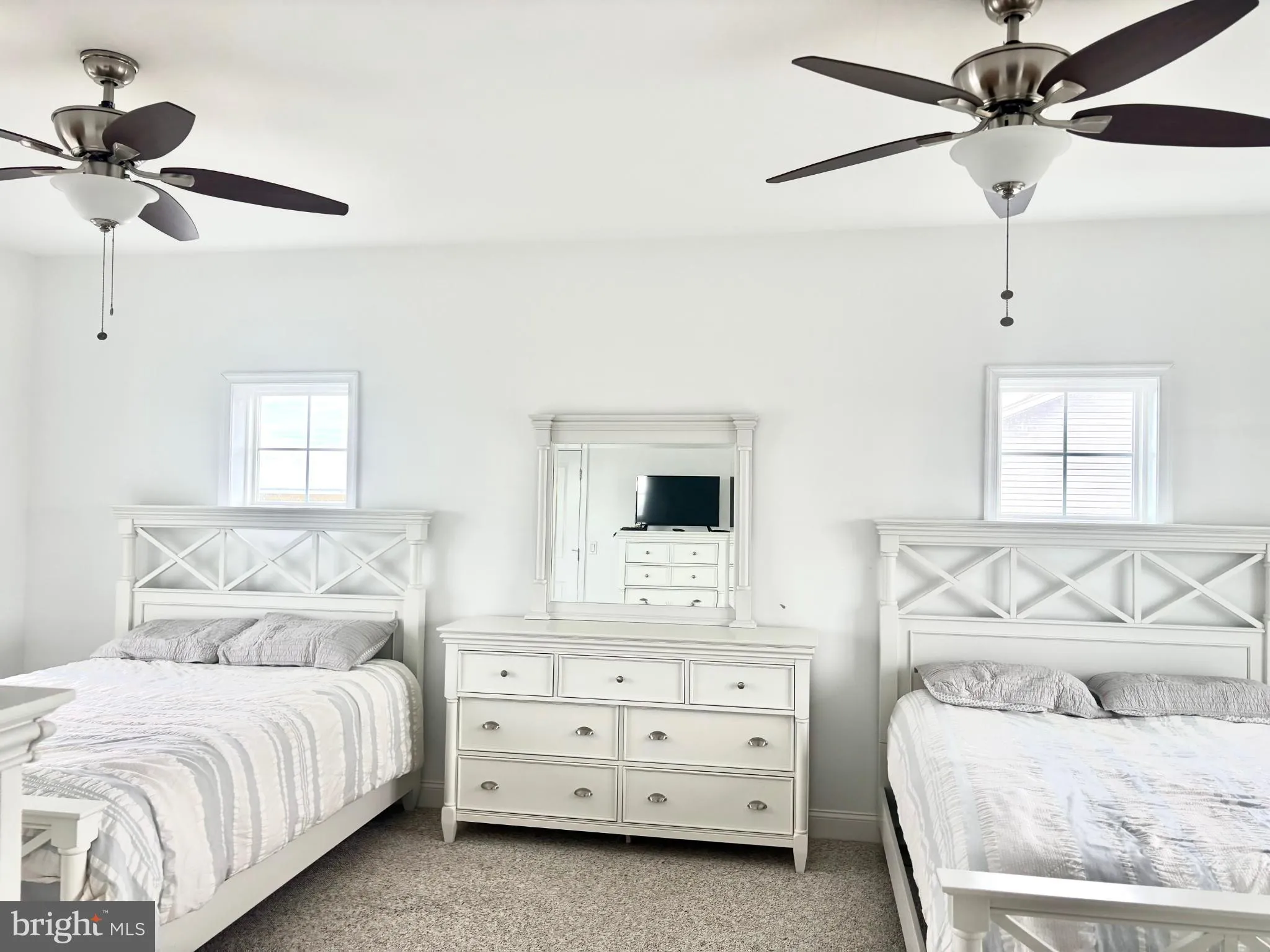 West Creek, New Jersey 08092, United States, 3 Bedrooms Bedrooms, ,3 BathroomsBathrooms,Residential,Active,240503