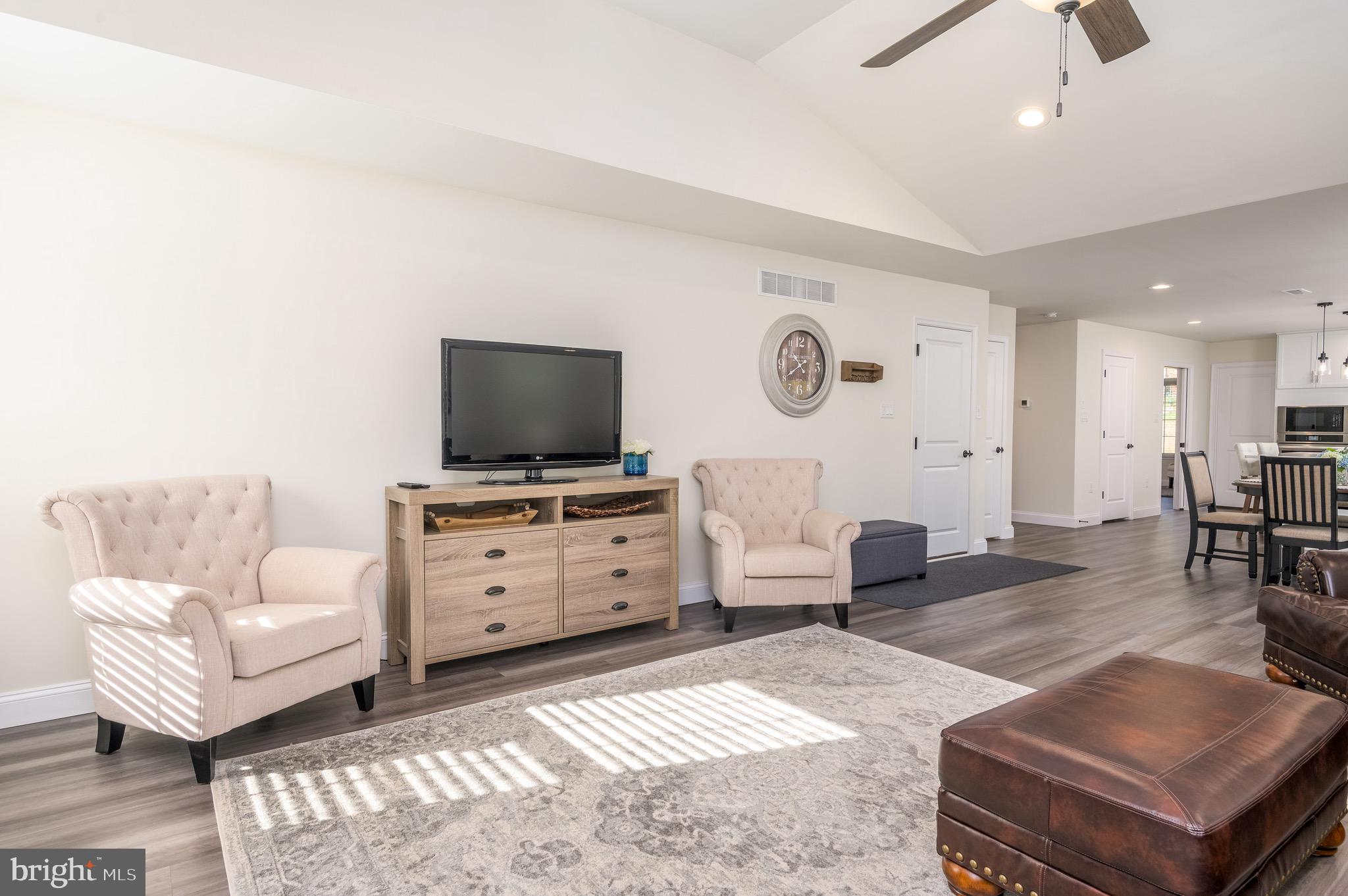 THE WOODS - Residential