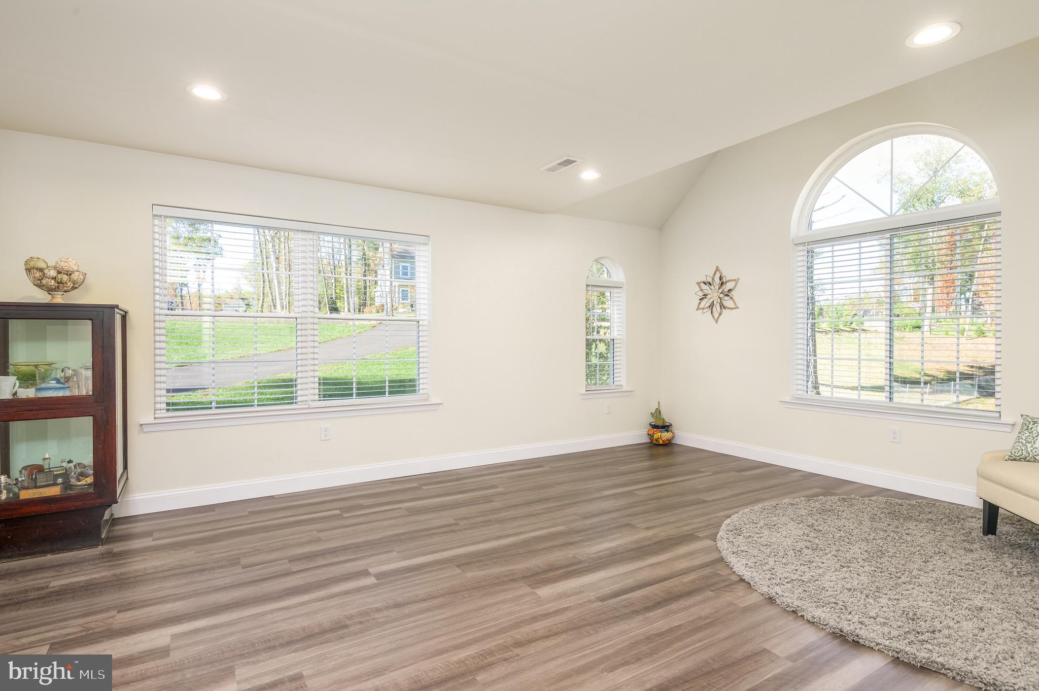 THE WOODS - Residential