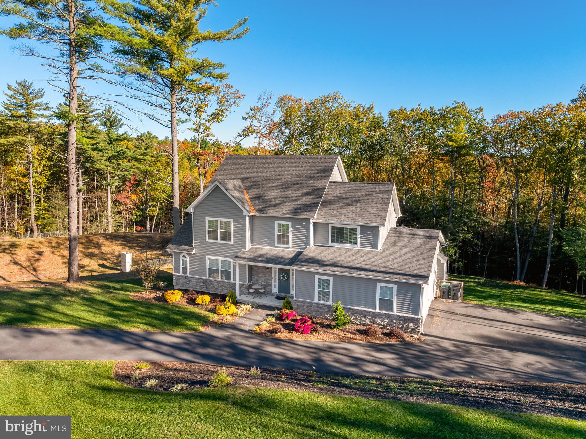 THE WOODS - Residential