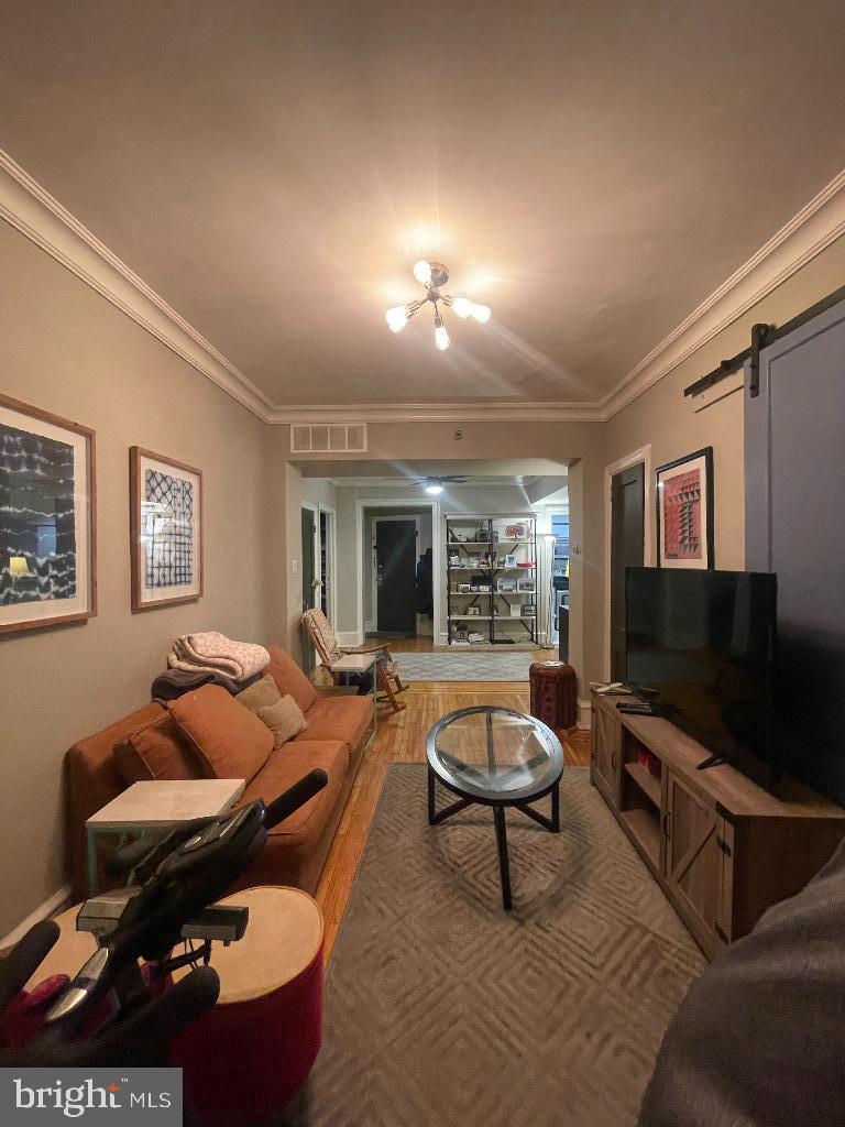 2201 CHESTNUT STREET 103