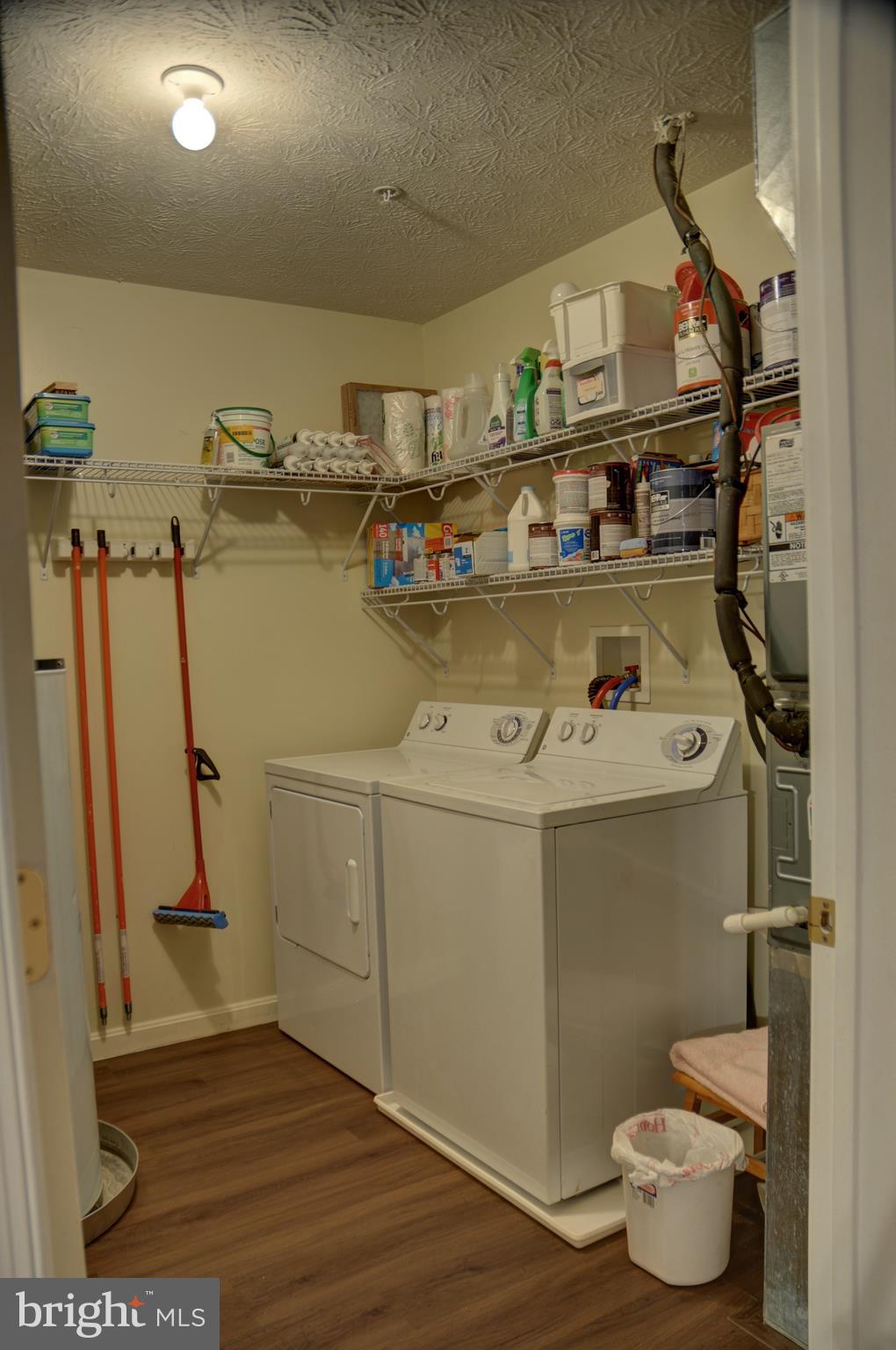 SIGNAL KNOB STATION - Residential